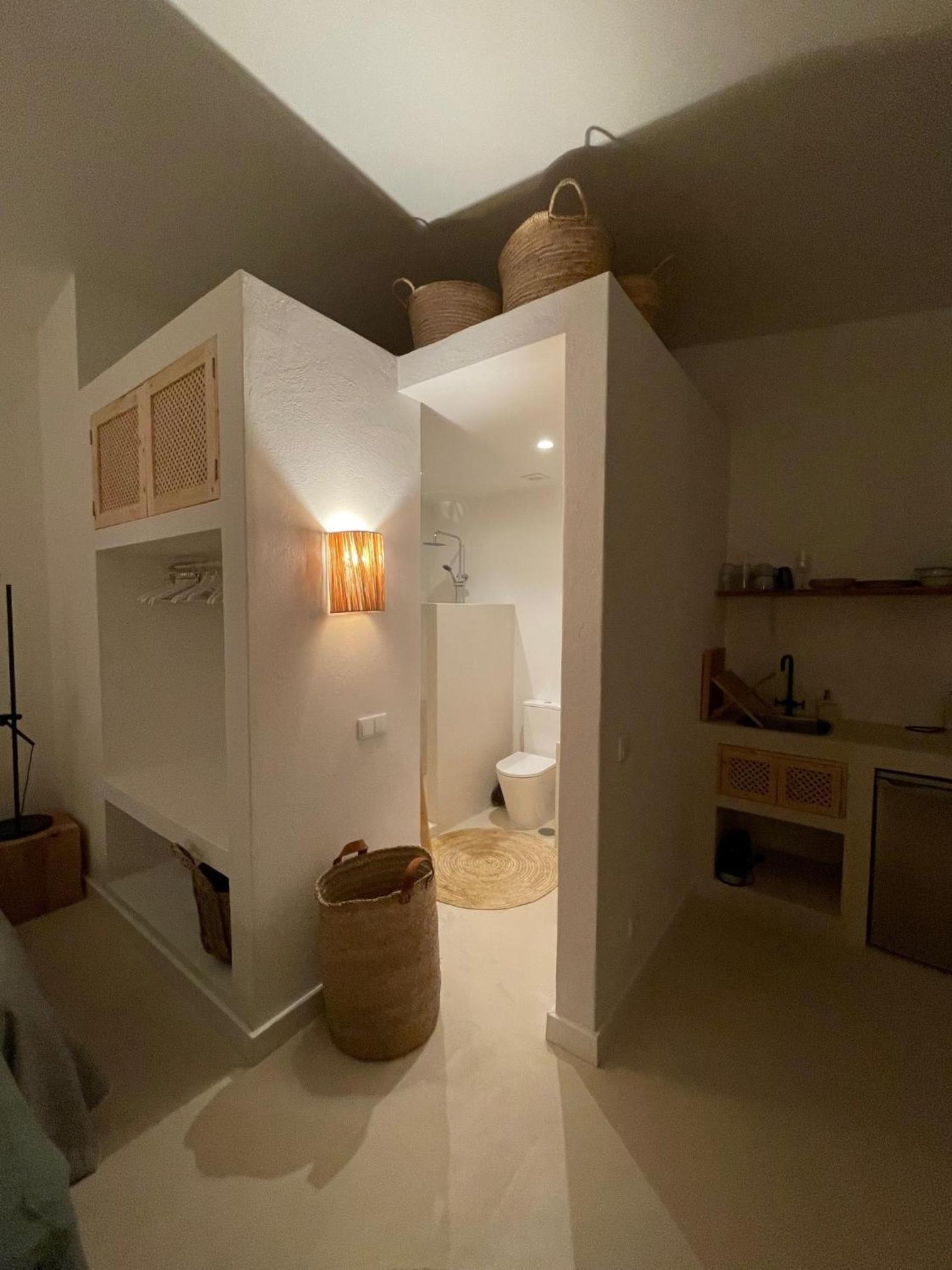 One-Bedroom House photo 2