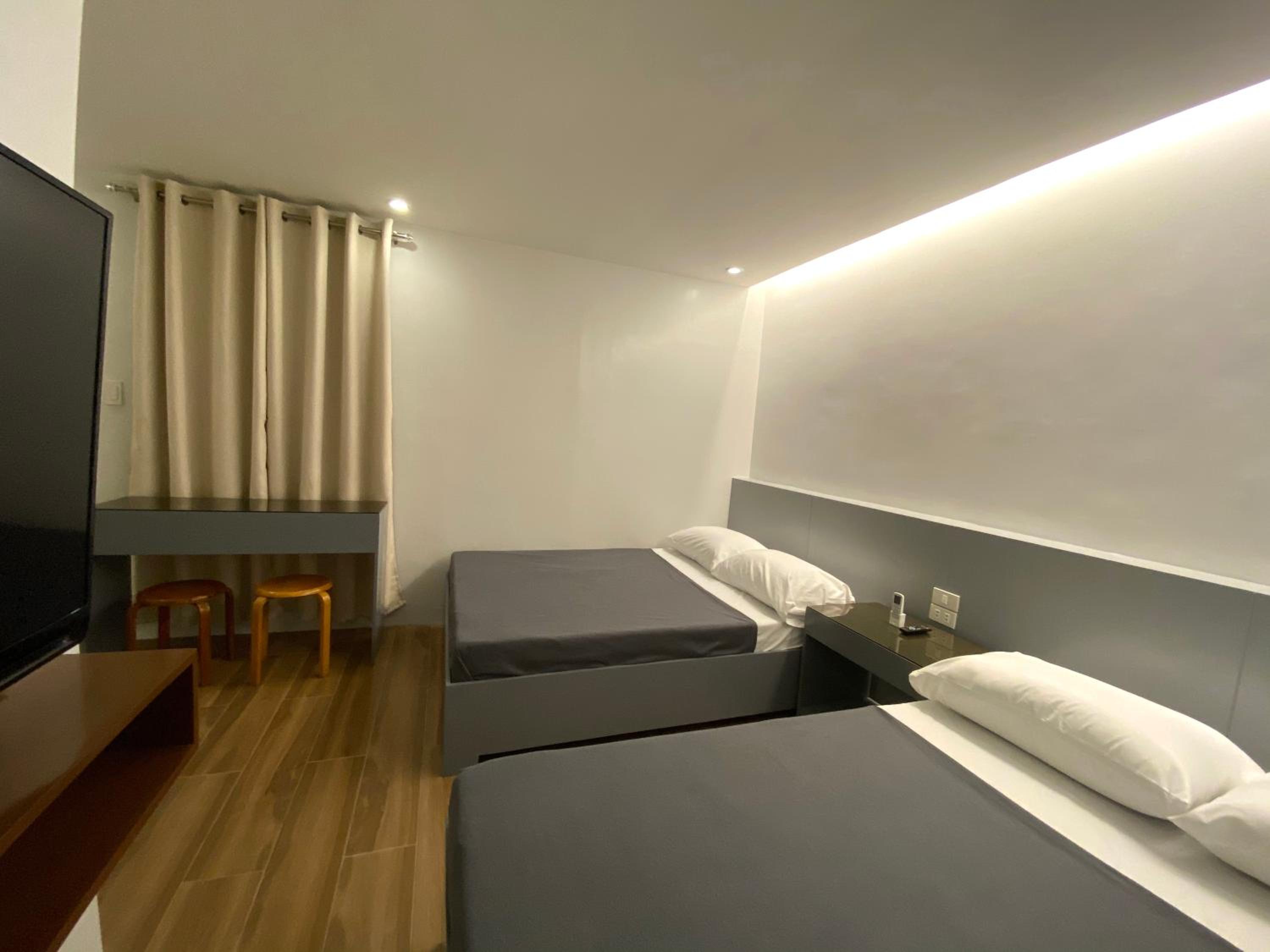 Quadruple Room - Photo 4