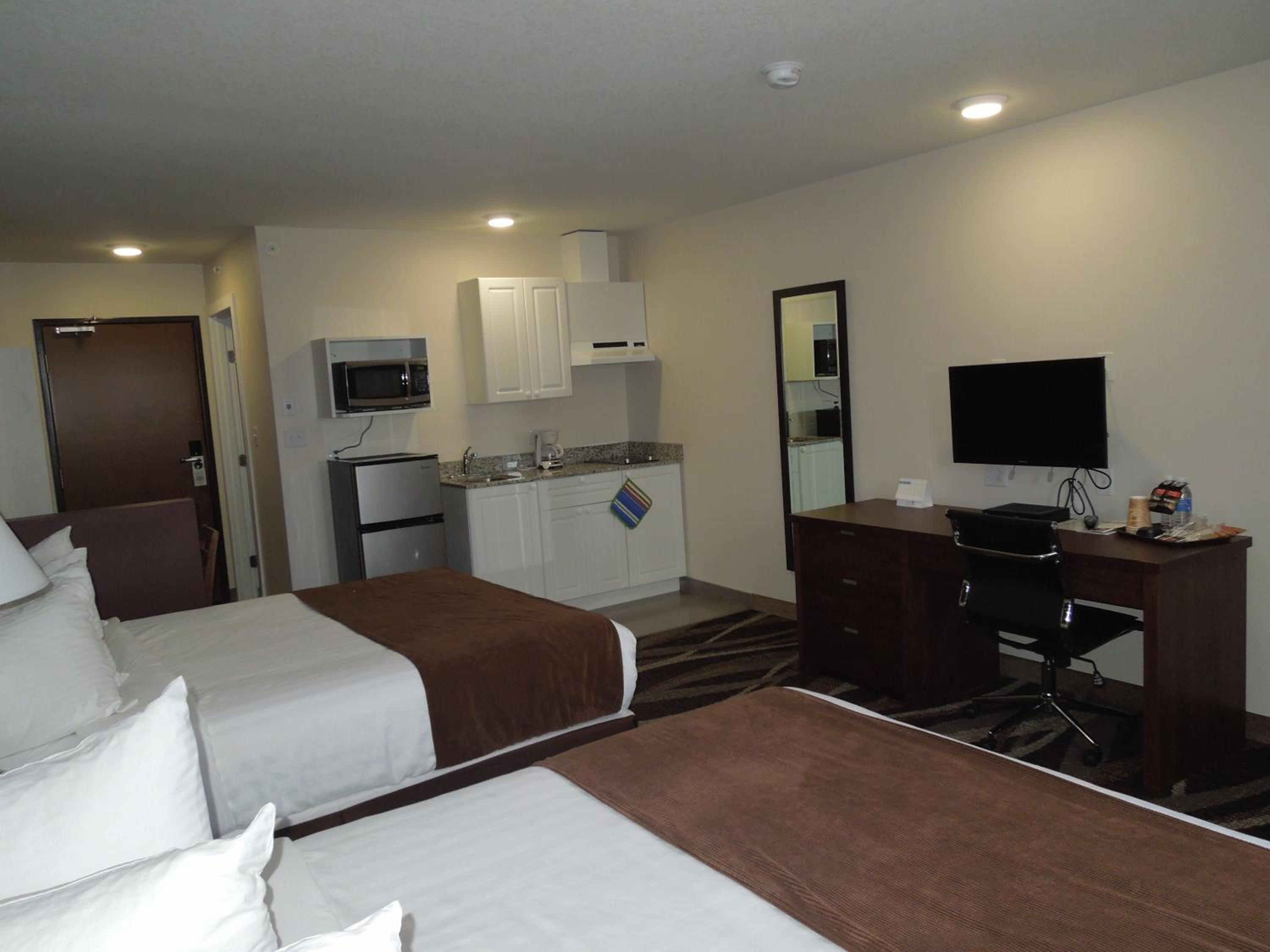 Queen Suite photo 1