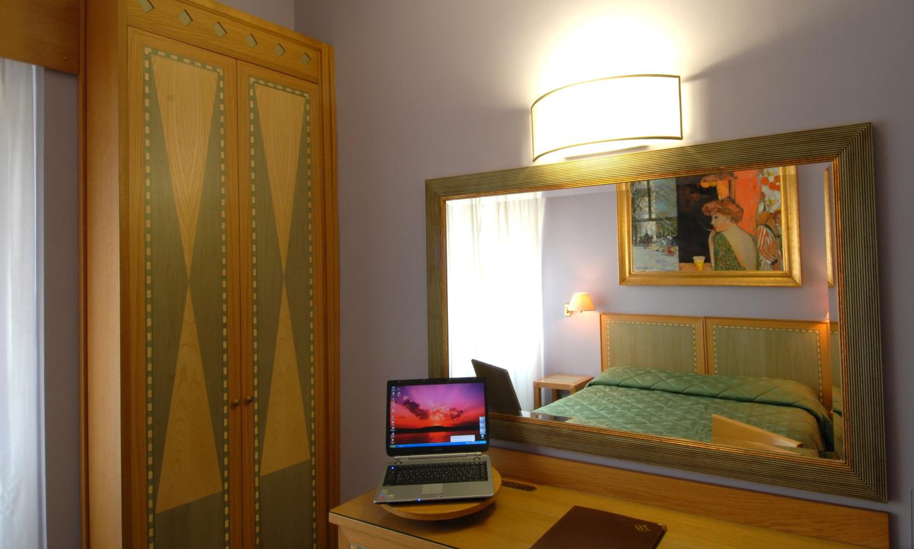 Double or Twin Room - Photo 1