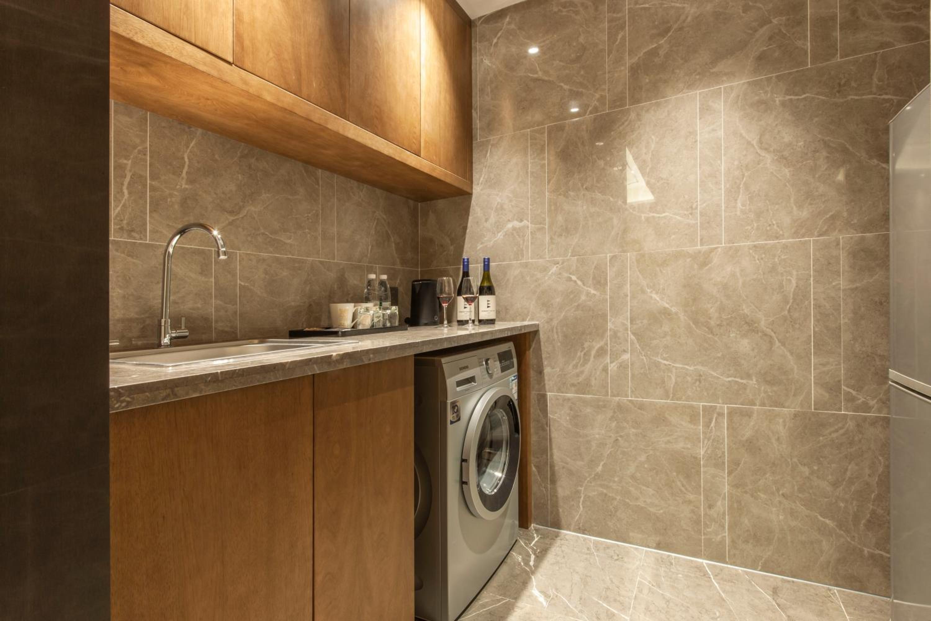 Executive Suite photo 2
