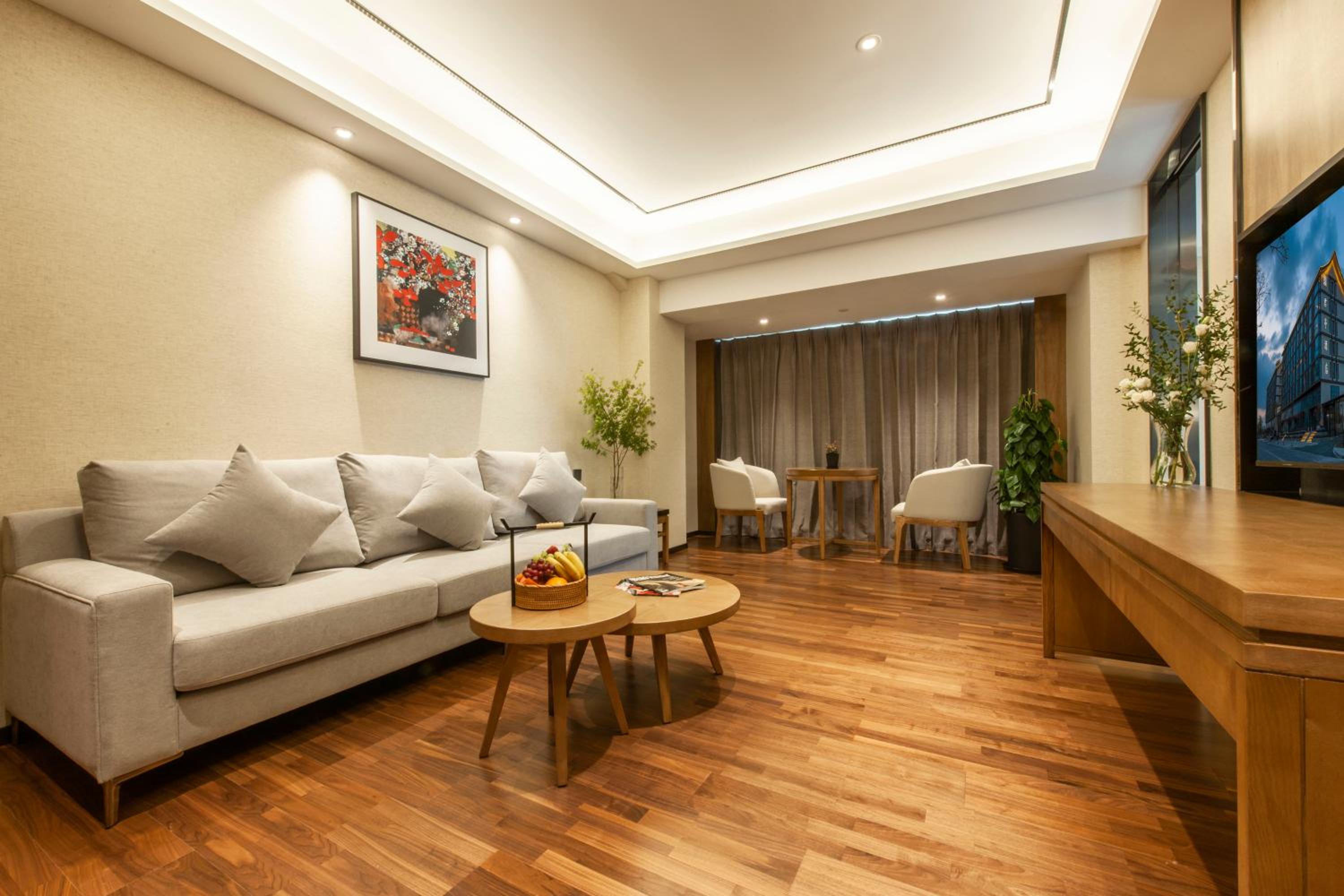 Executive Suite photo 3