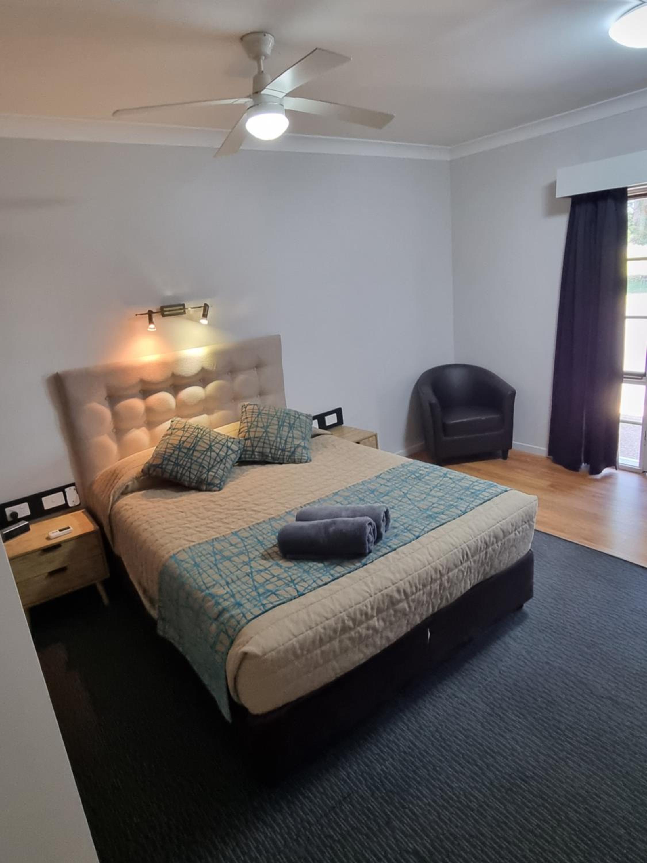 Standard Twin Room photo 2
