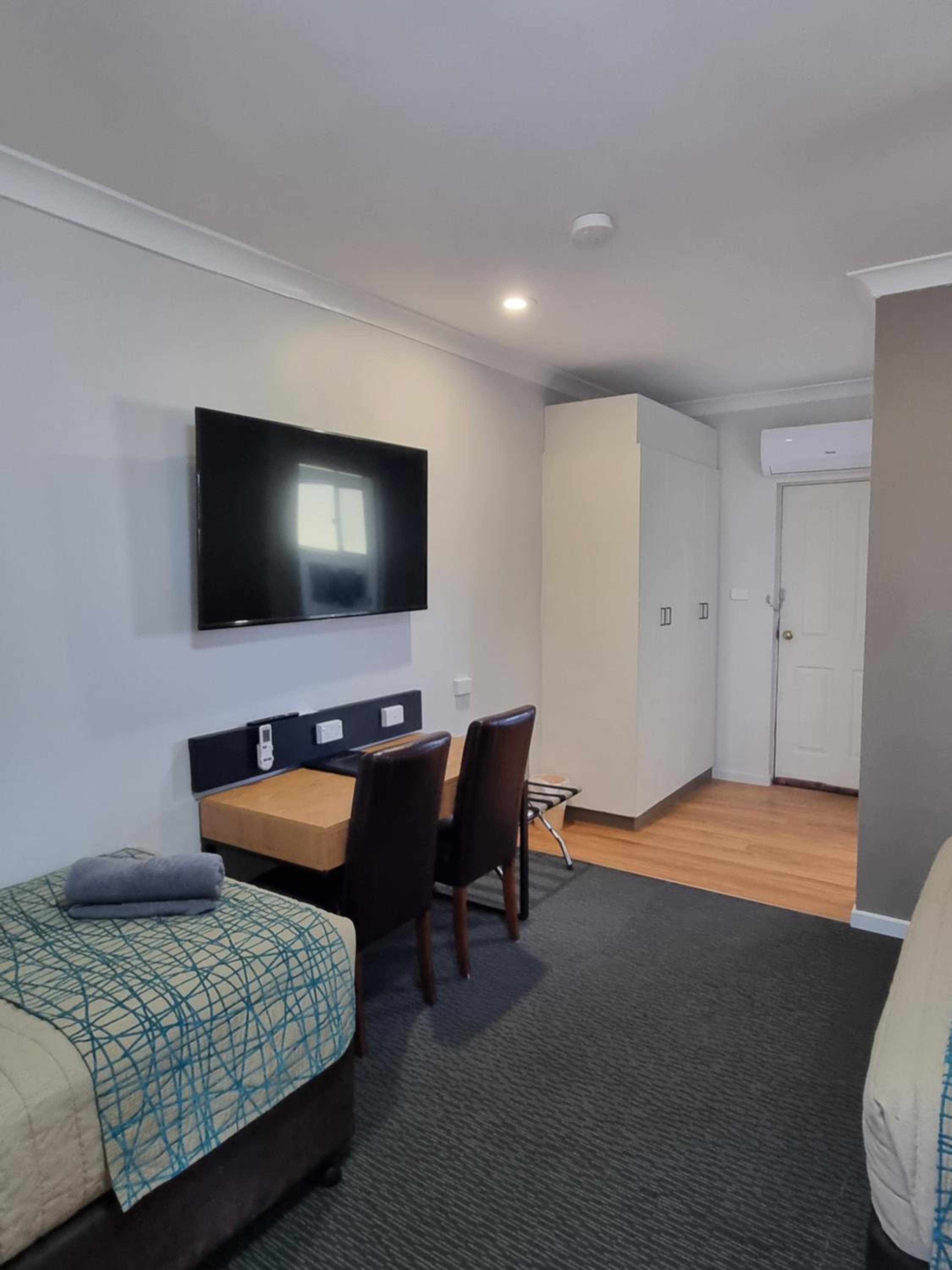 Standard Twin Room photo 3