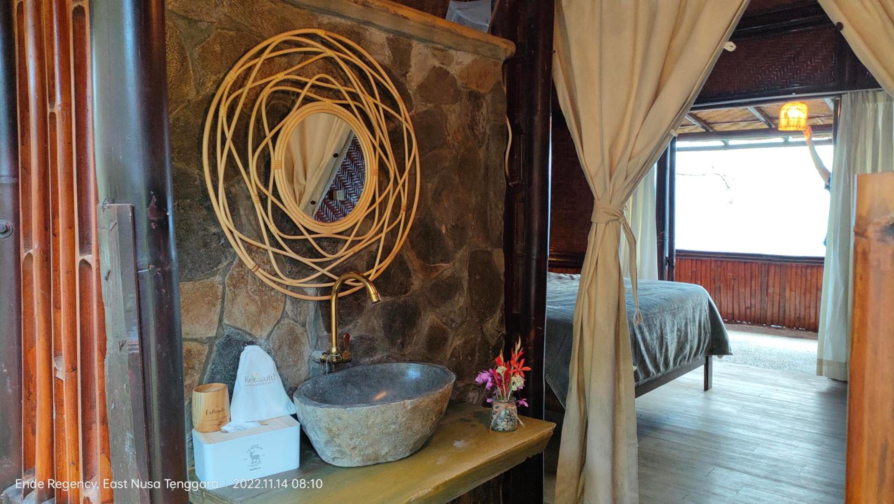 Deluxe Room - Photo 6