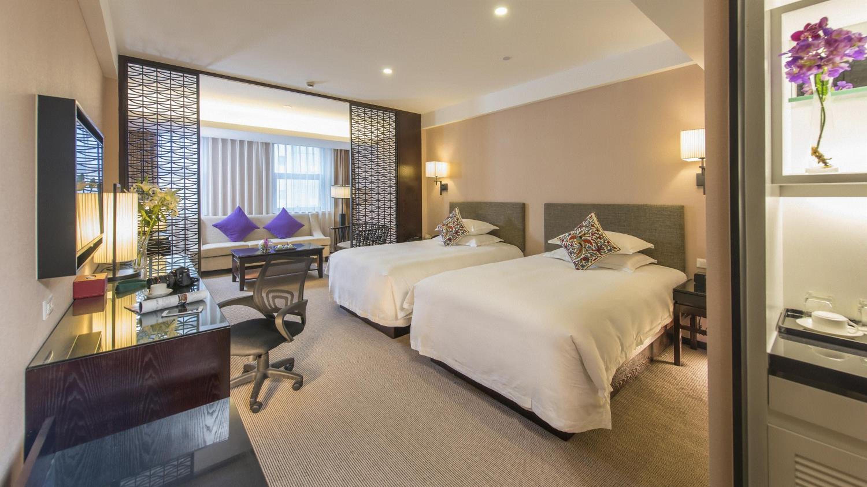 Executive Twin Room - Photo 4