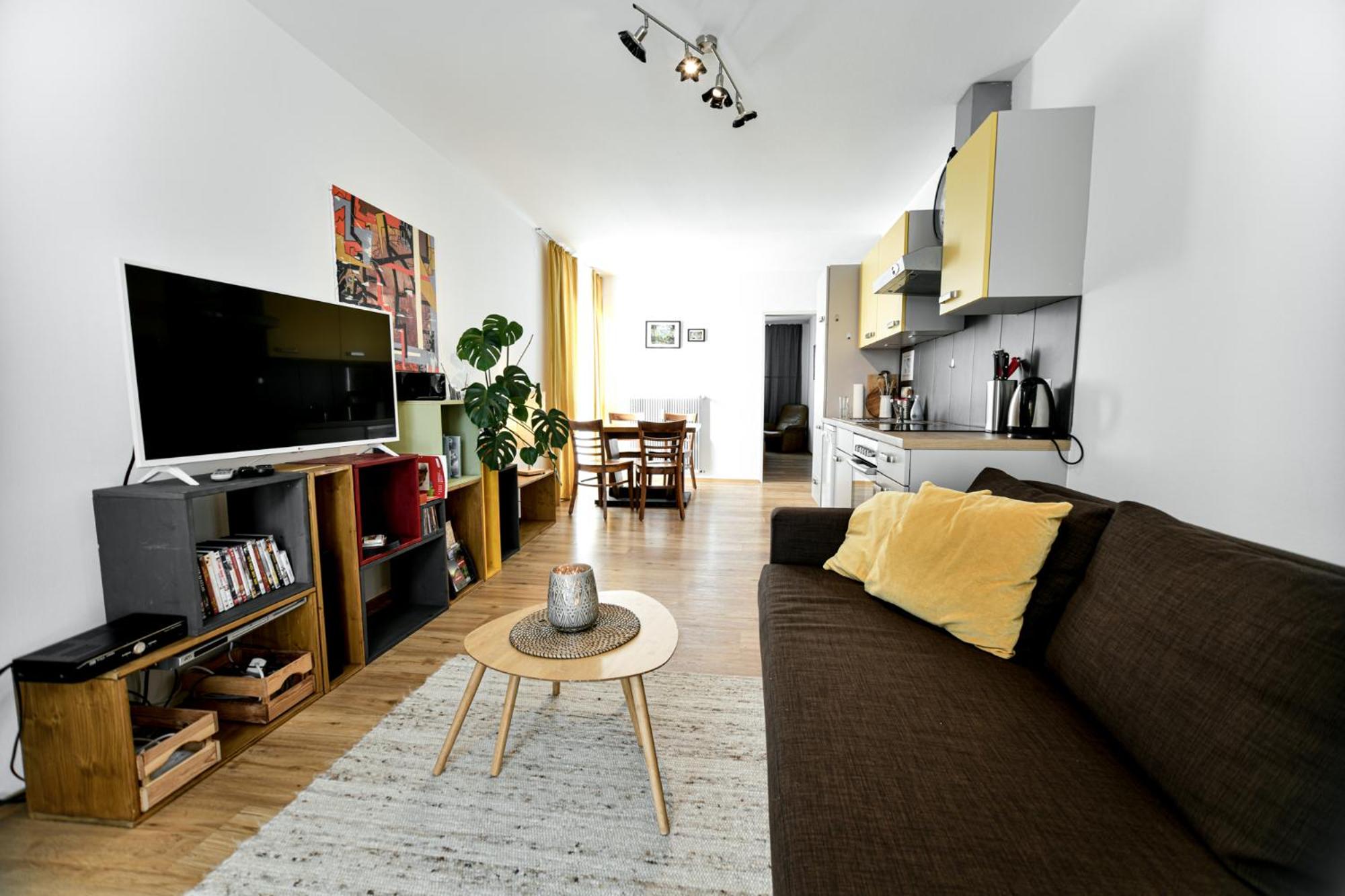 One-Bedroom Apartment photo 1