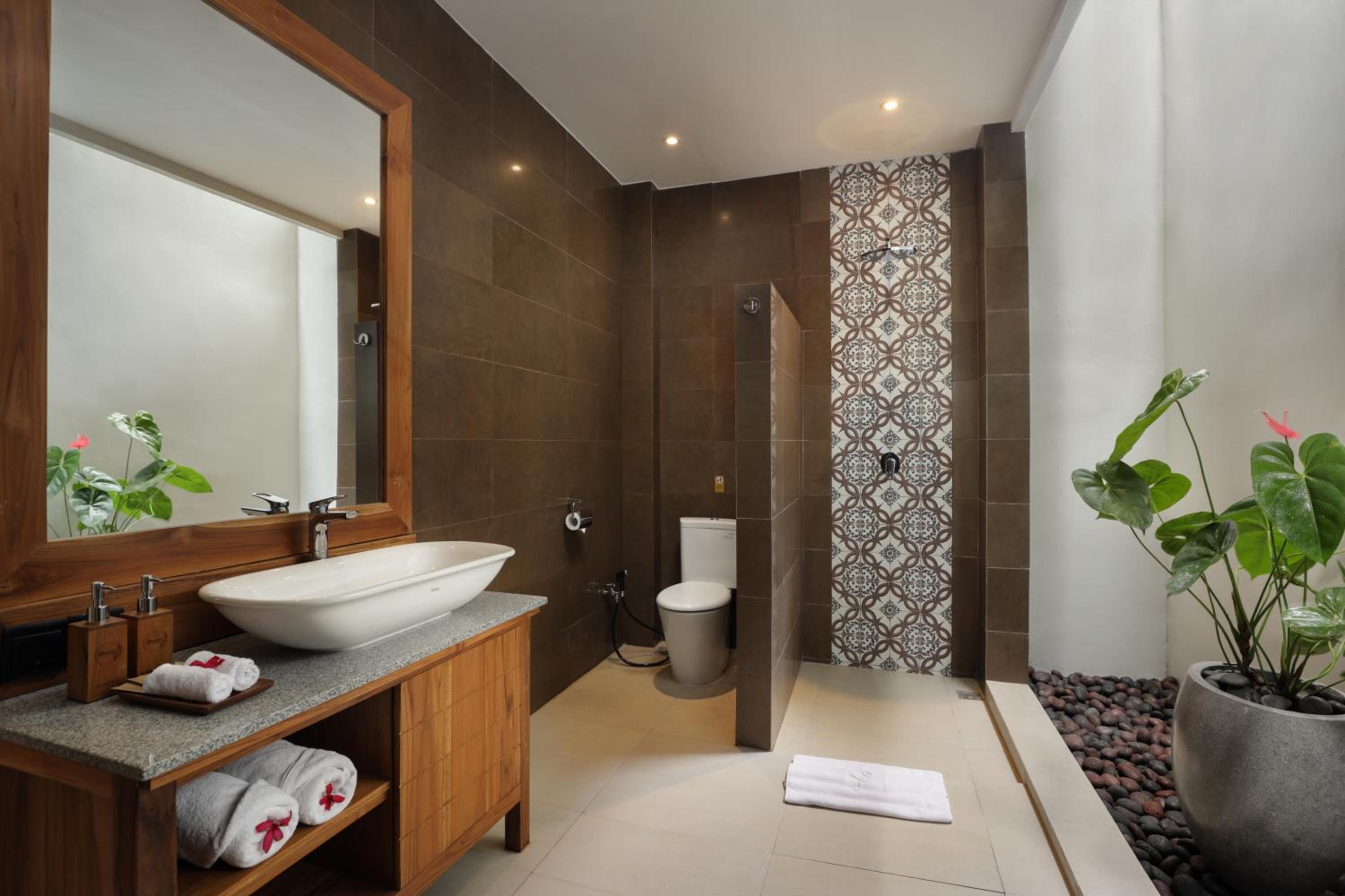 Suite - Photo 2