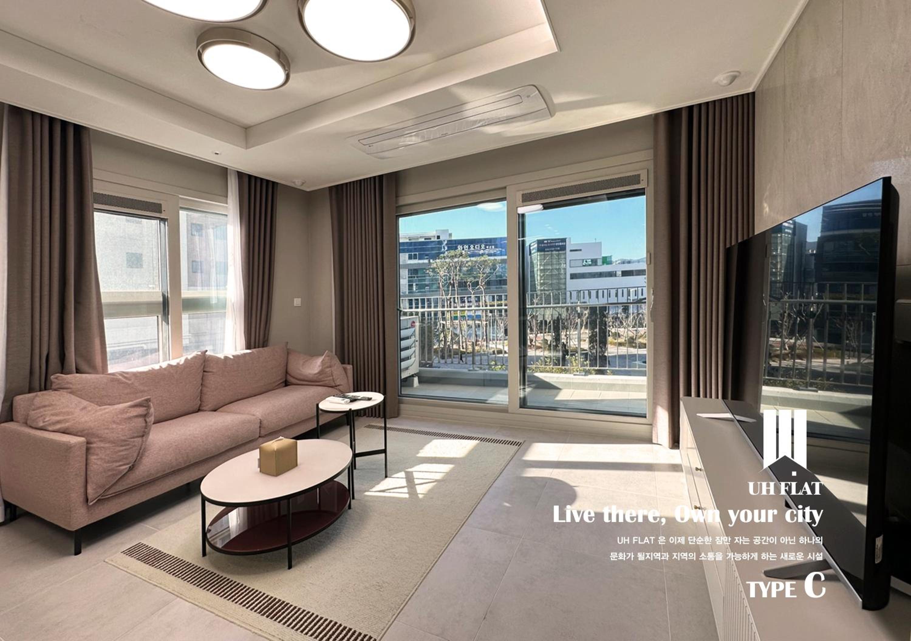 C. Flat Suite - Photo 4