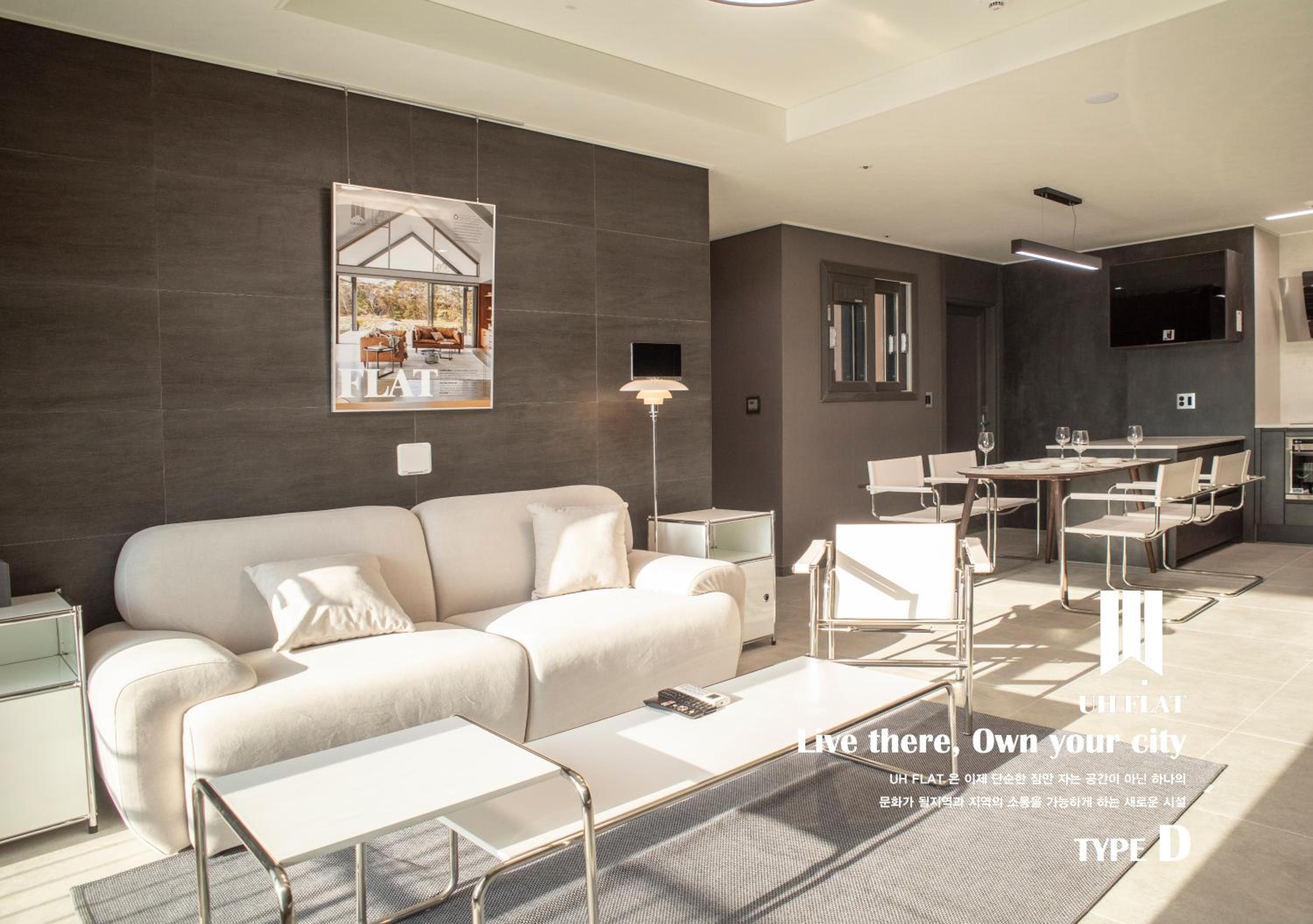 D. Flat Royal Suite - Photo 3