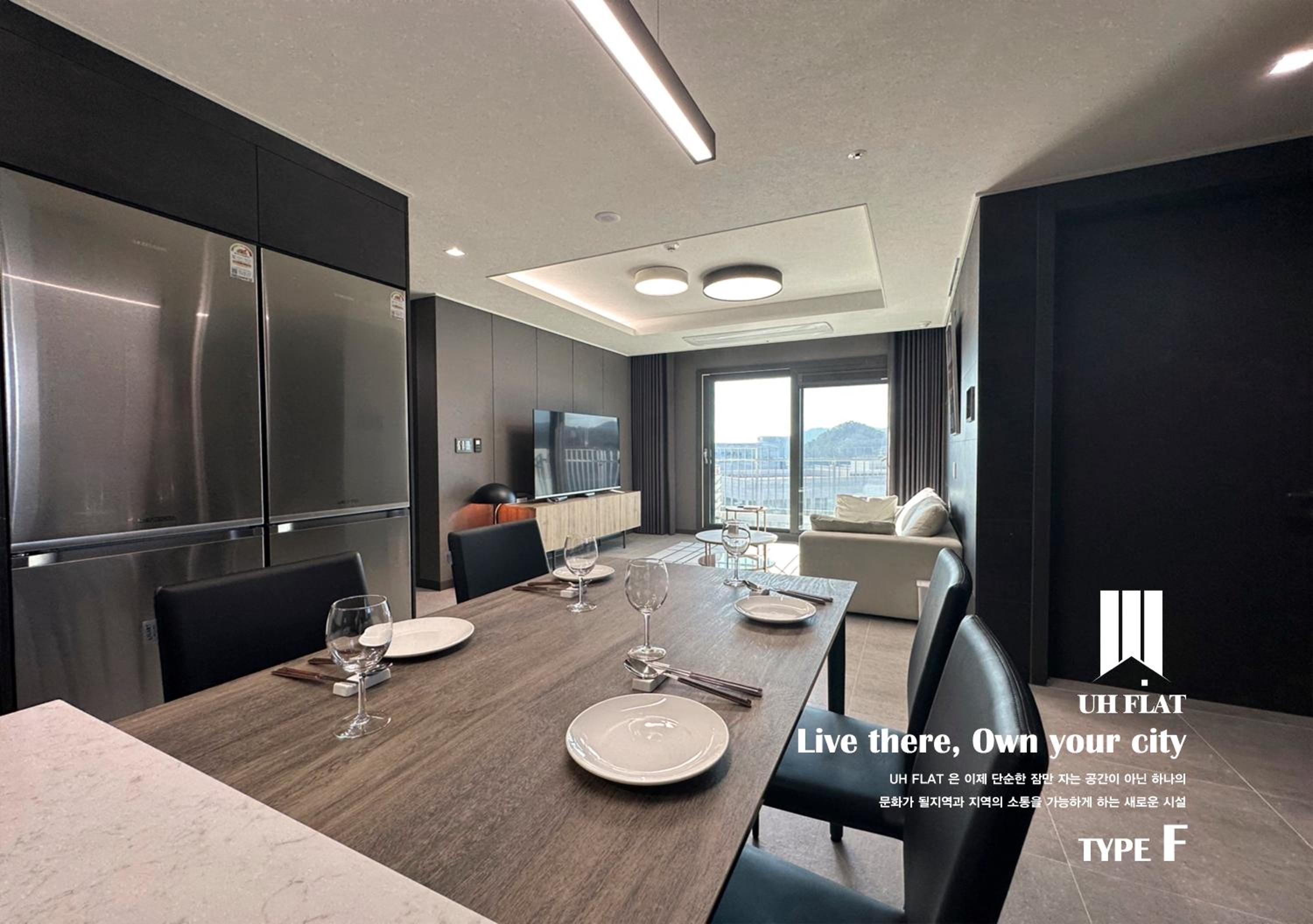 F. Flat Suite - Photo 11