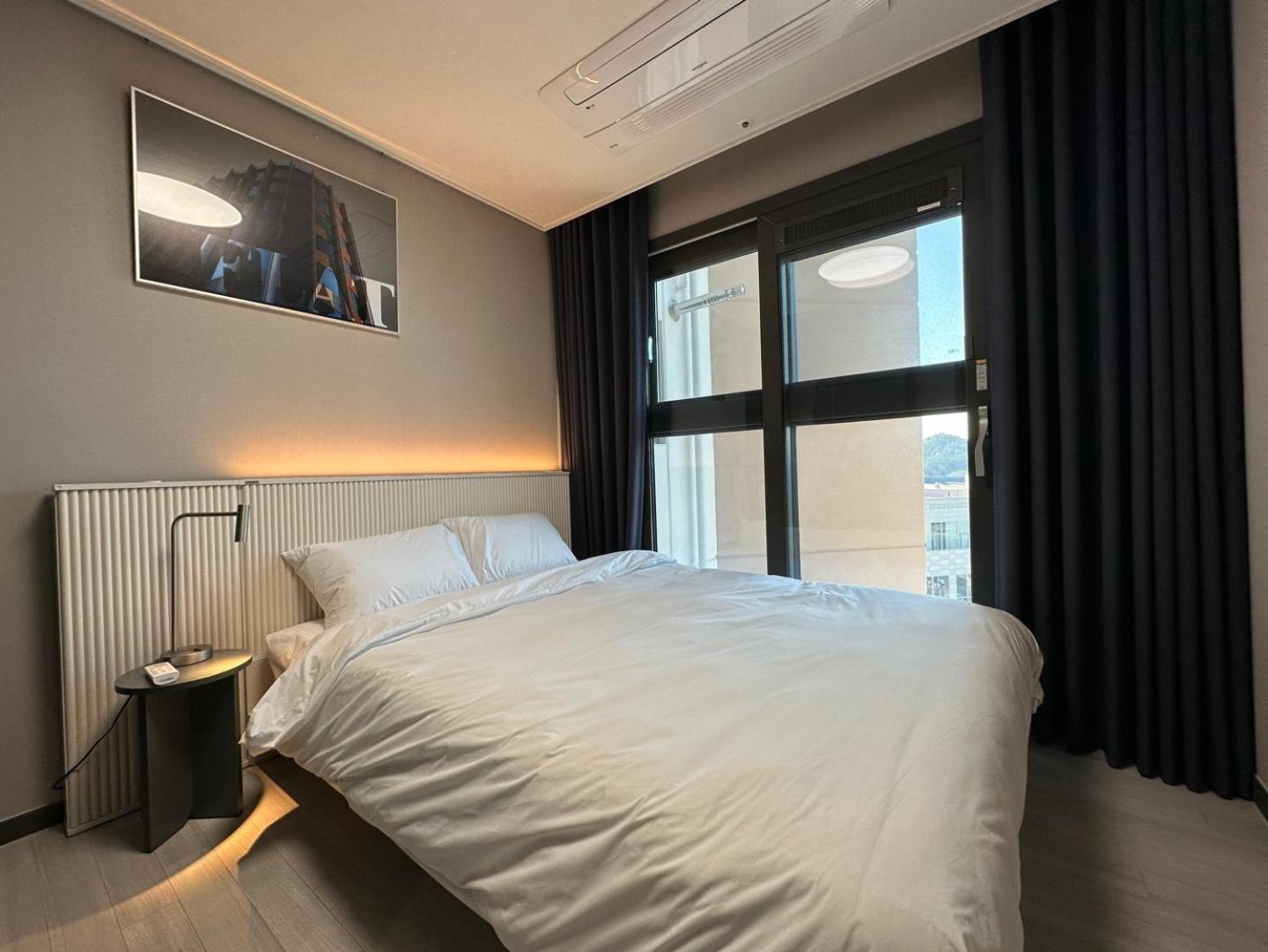 F. Flat Suite - Photo 9