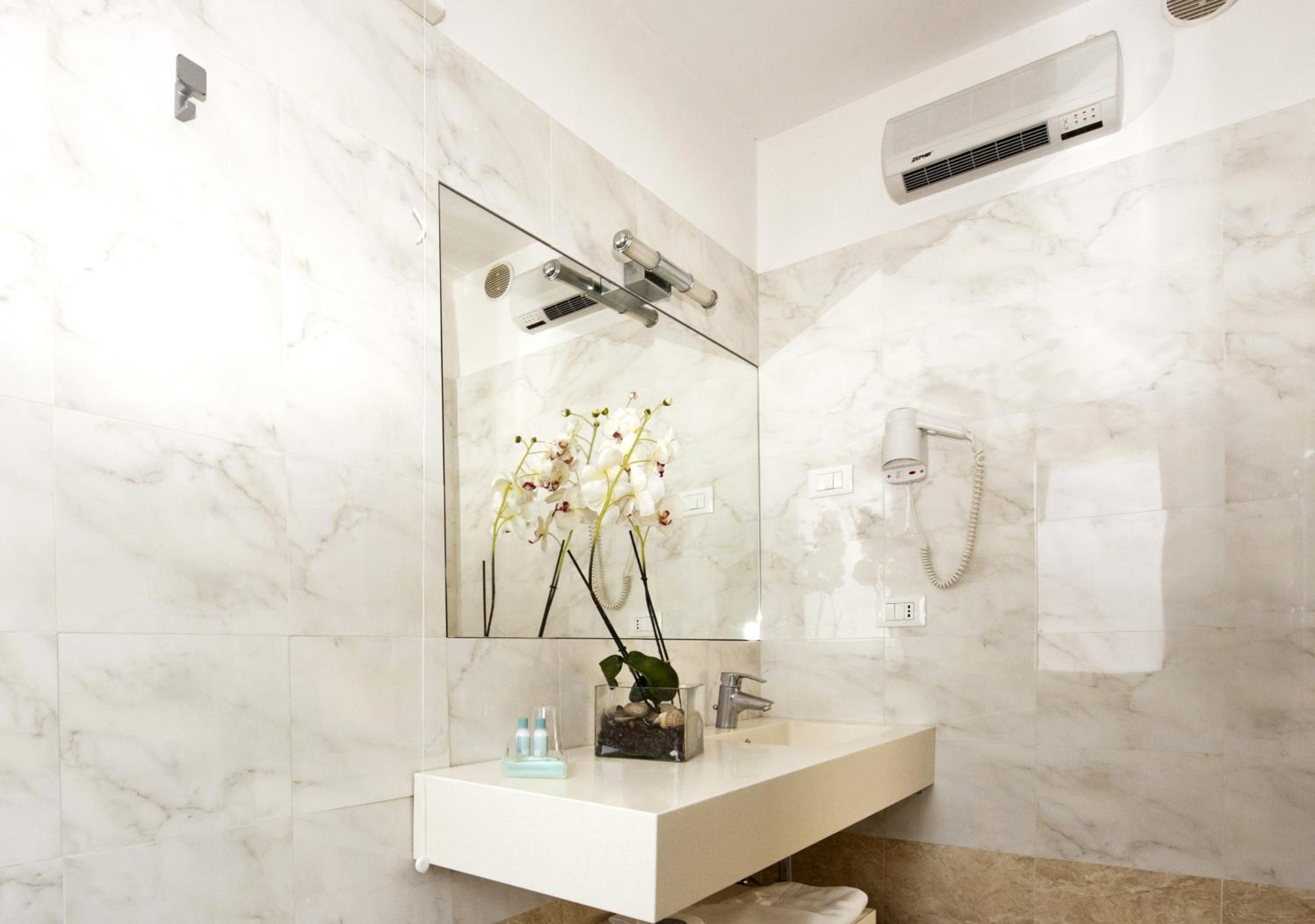 Superior Double Room - Photo 10