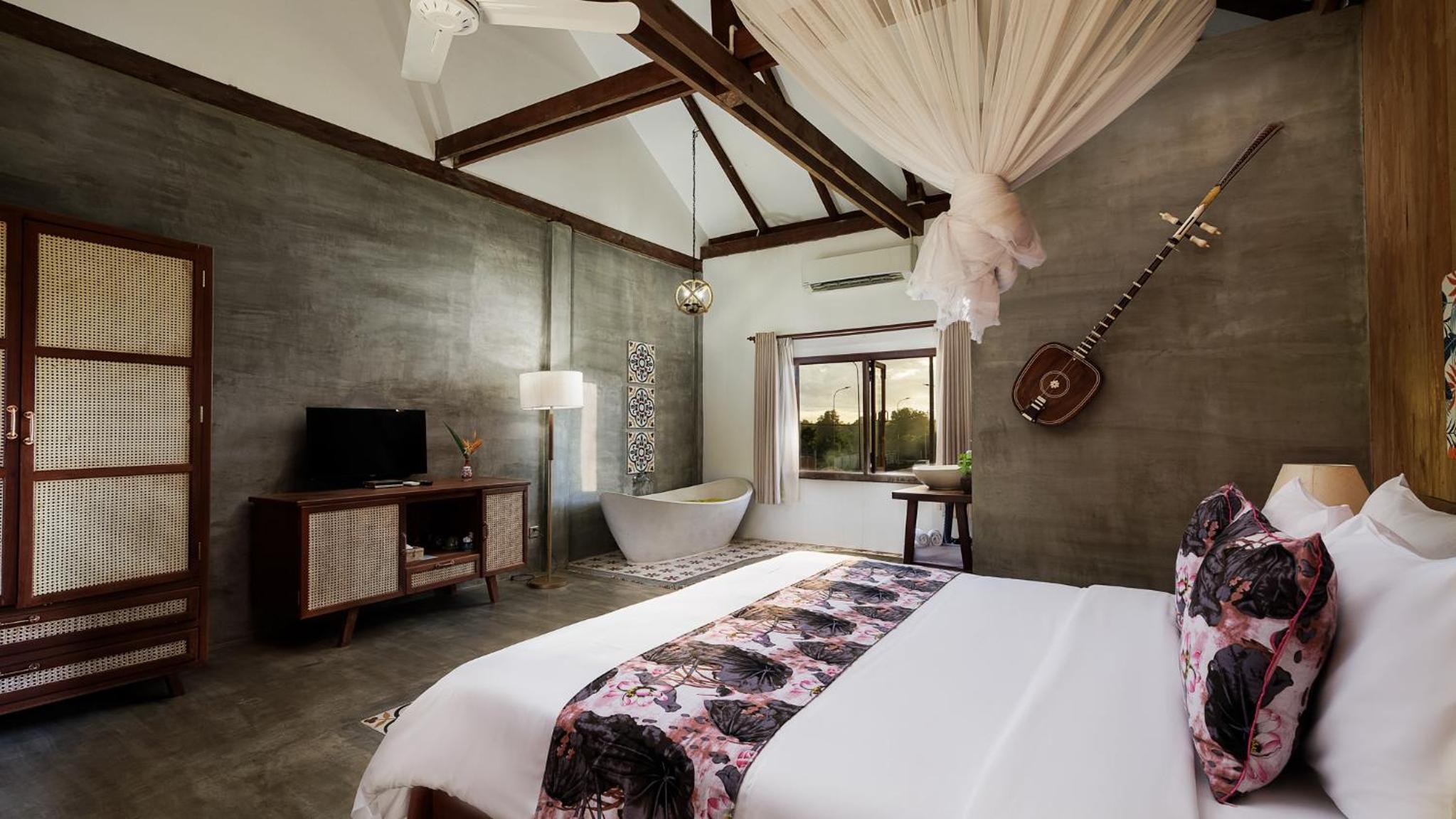 Suite With Pool View