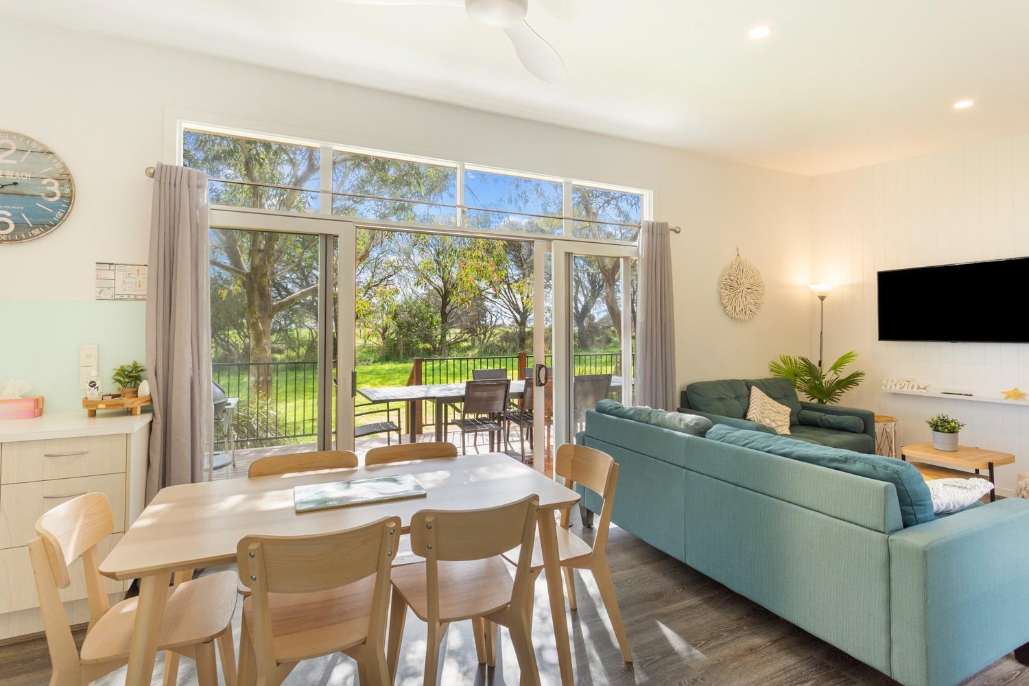 Three-Bedroom Villa photo 1