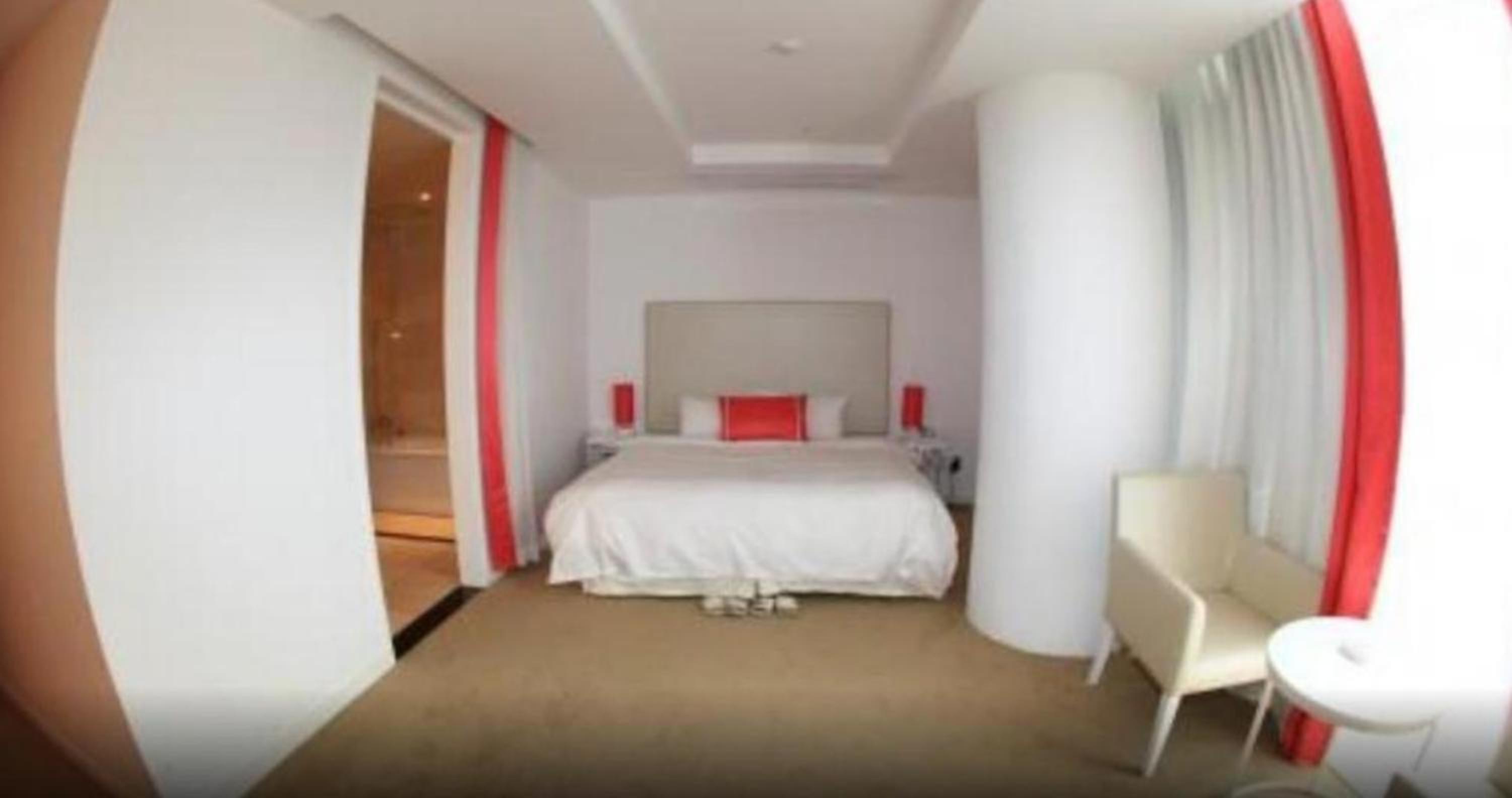 Deluxe Double Room photo 3