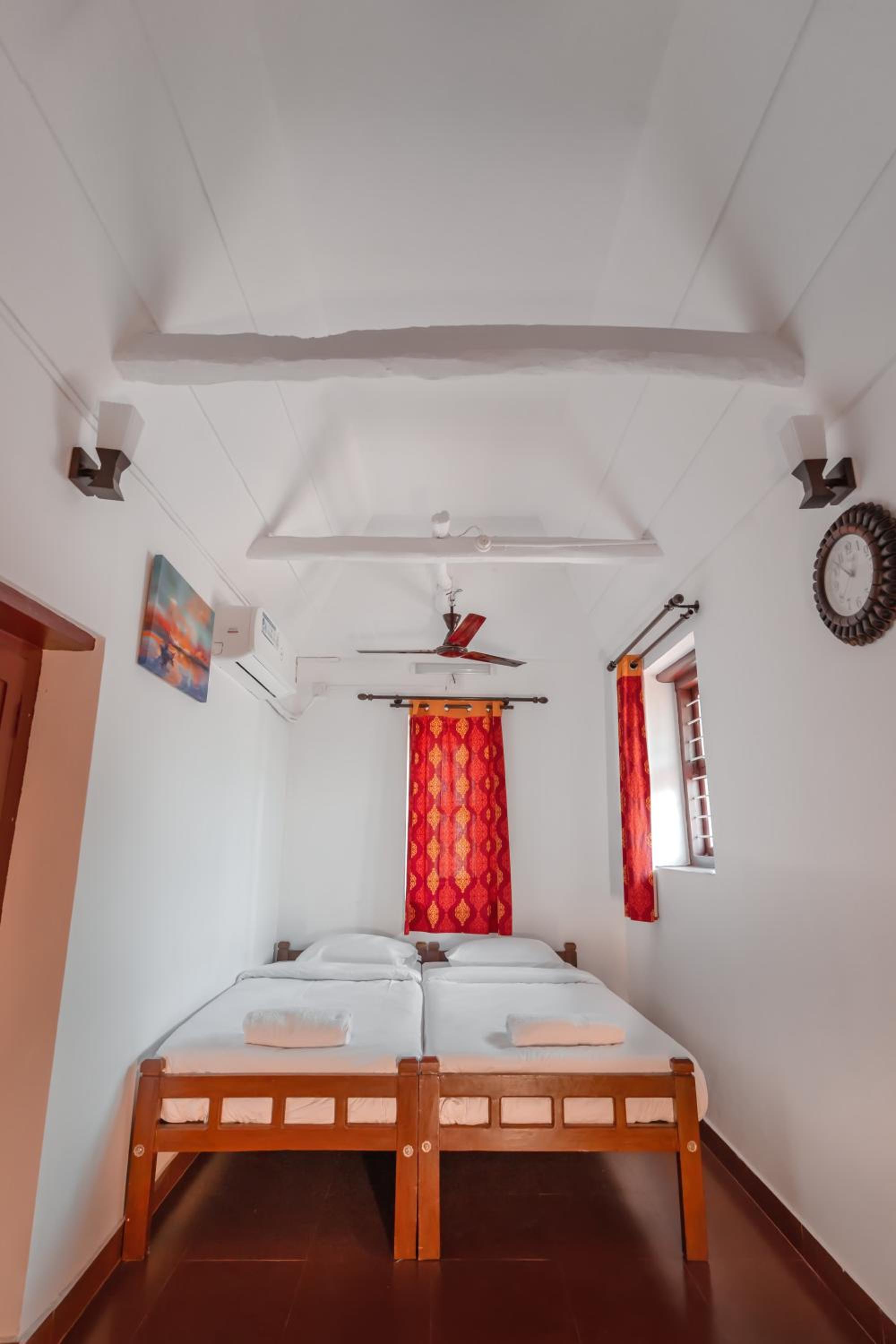 Double or Twin Room - Photo 2