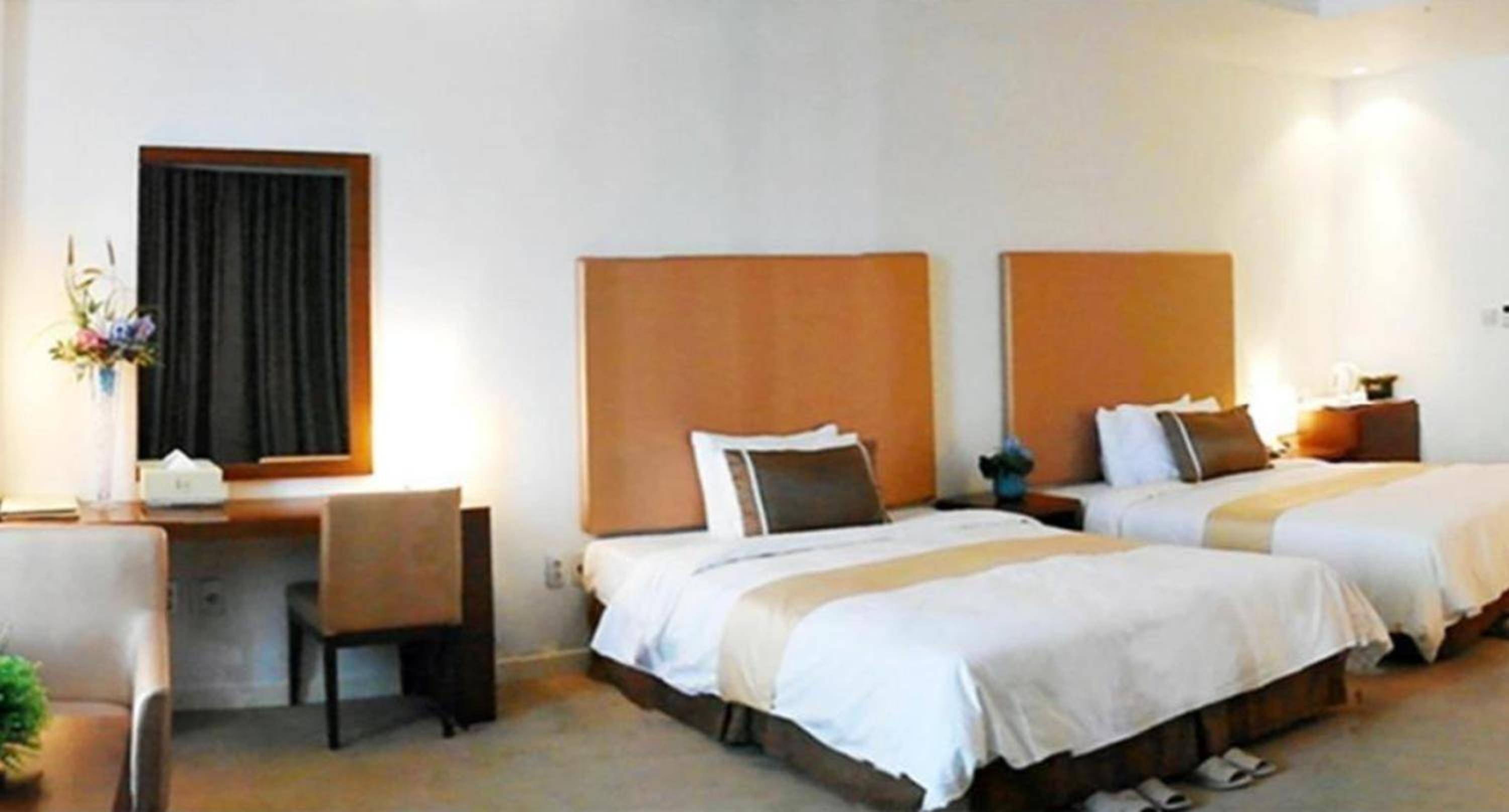Deluxe Double Room with Two Double Beds photo 1