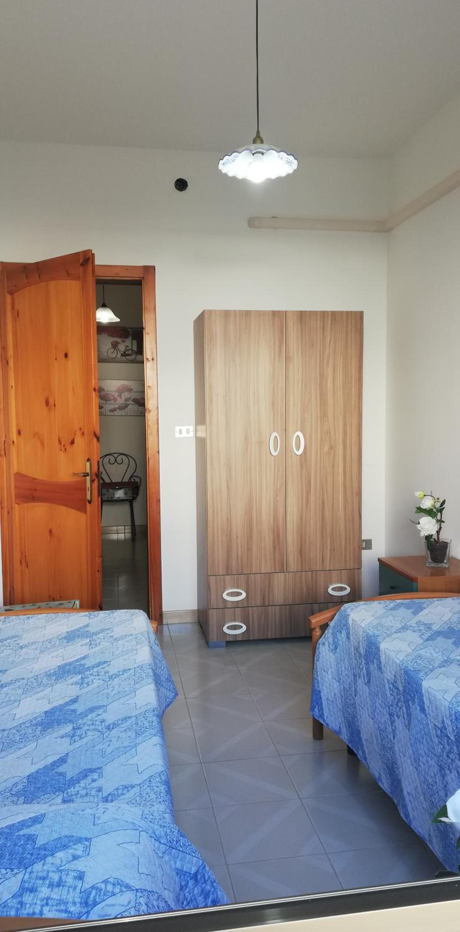 Two-Bedroom House - Photo 12