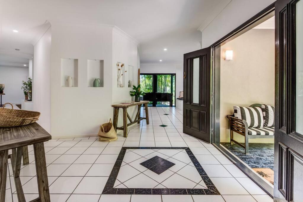 Four-Bedroom House photo 2