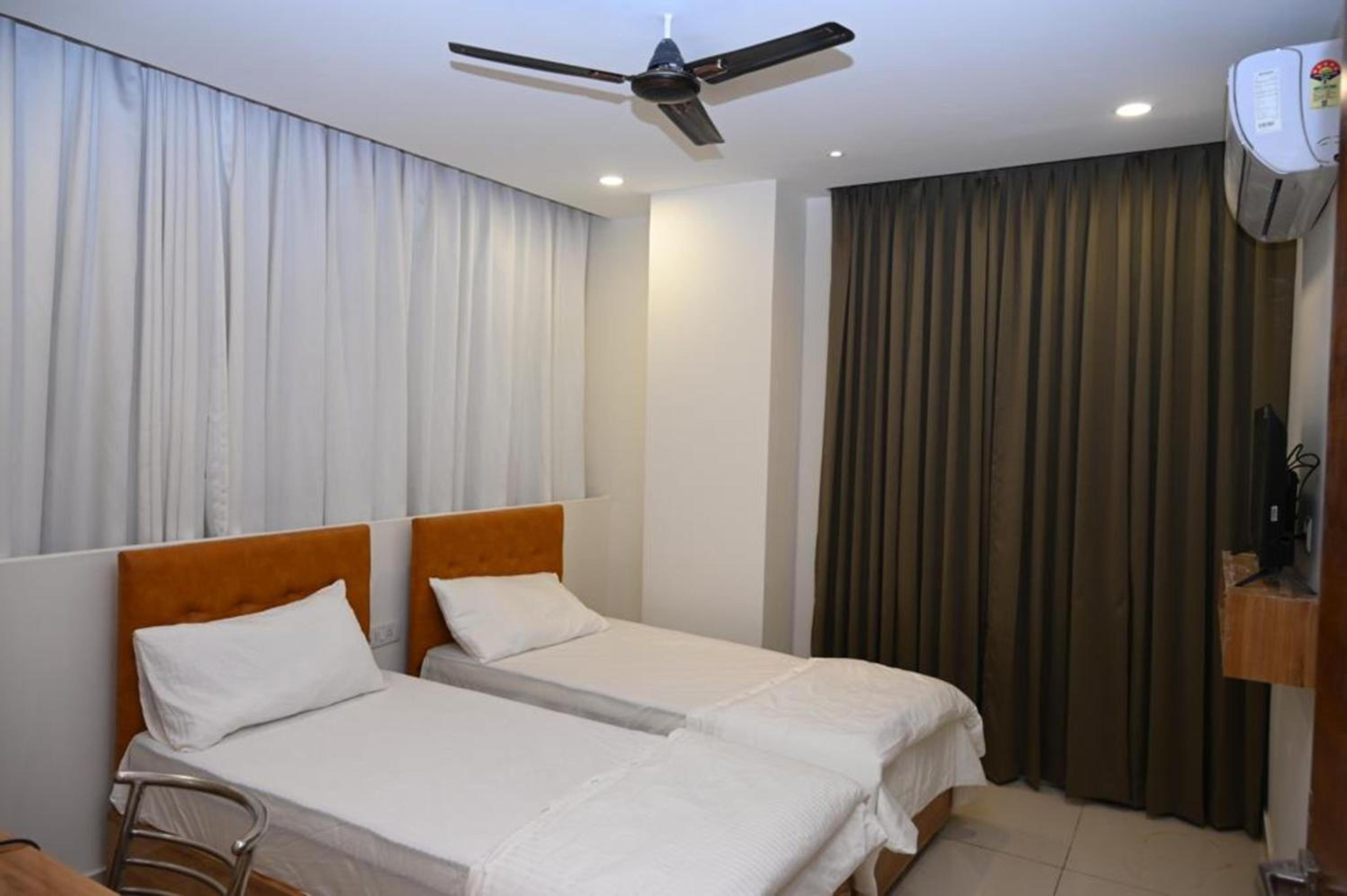 Deluxe Twin Room - Photo 5
