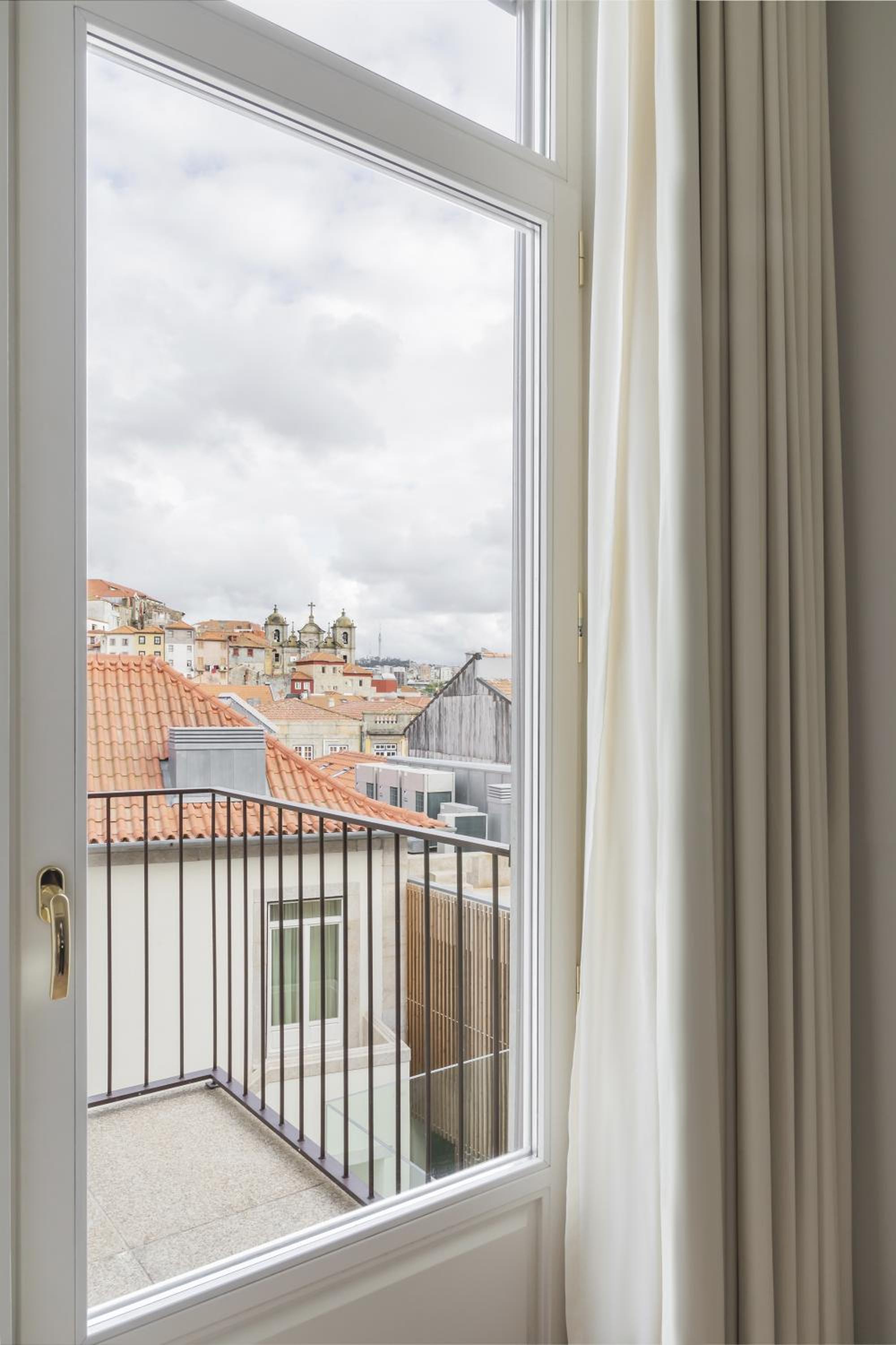 King Suite with Balcony and Cathedral View - Photo 4