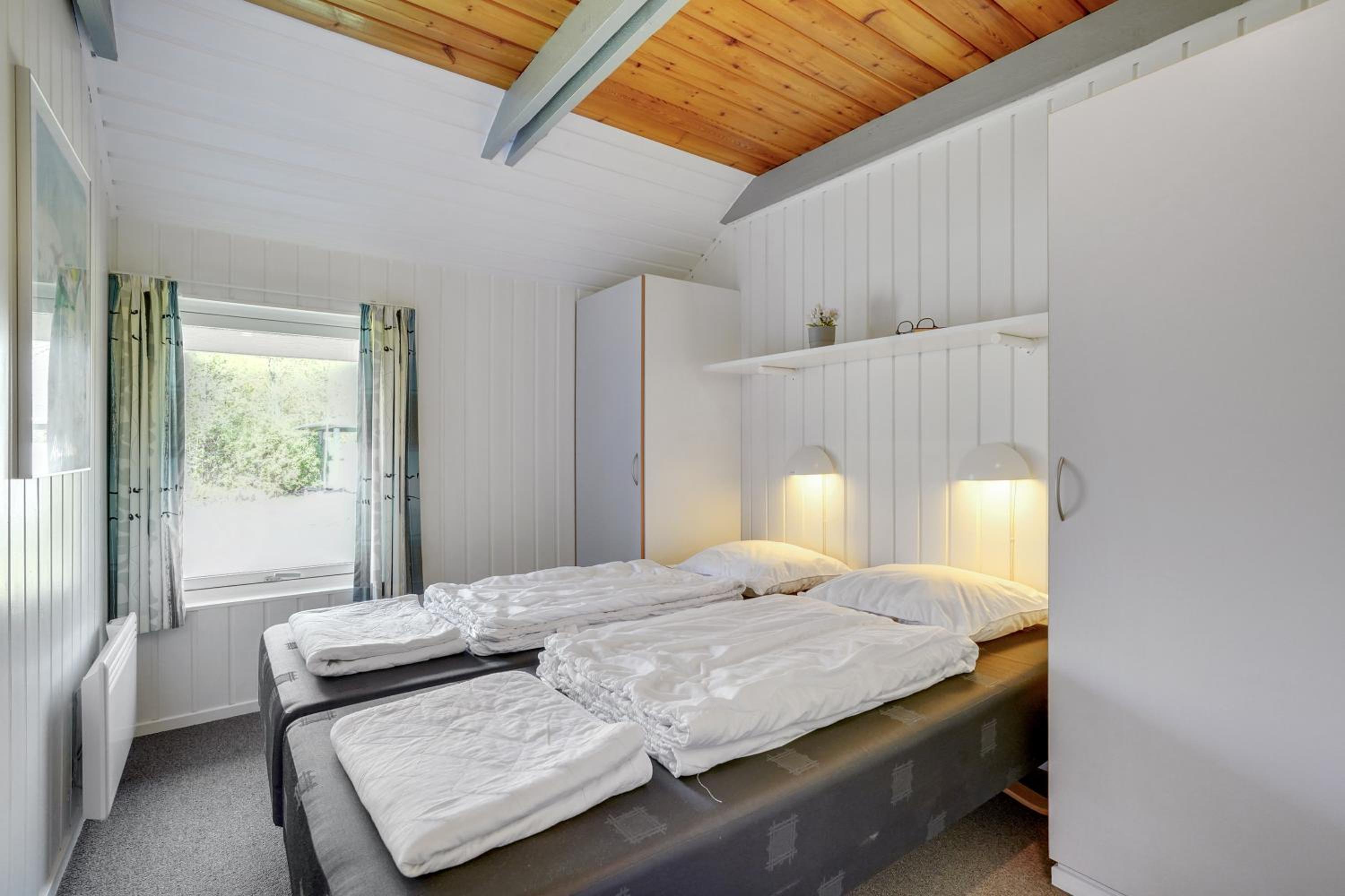Comfort Holiday Home for 8 people thumbnail 6