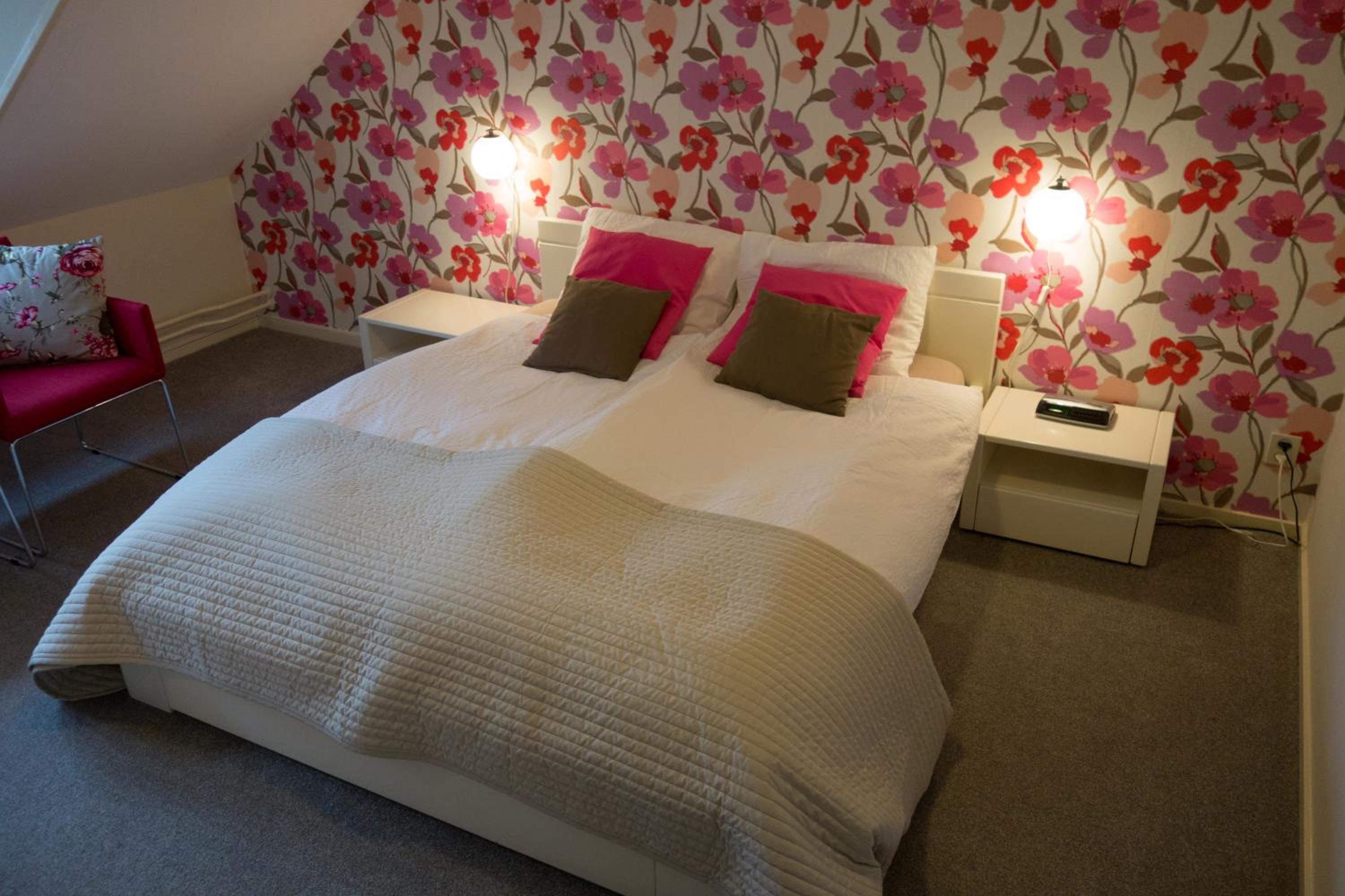 Standard Double Room - Photo 4