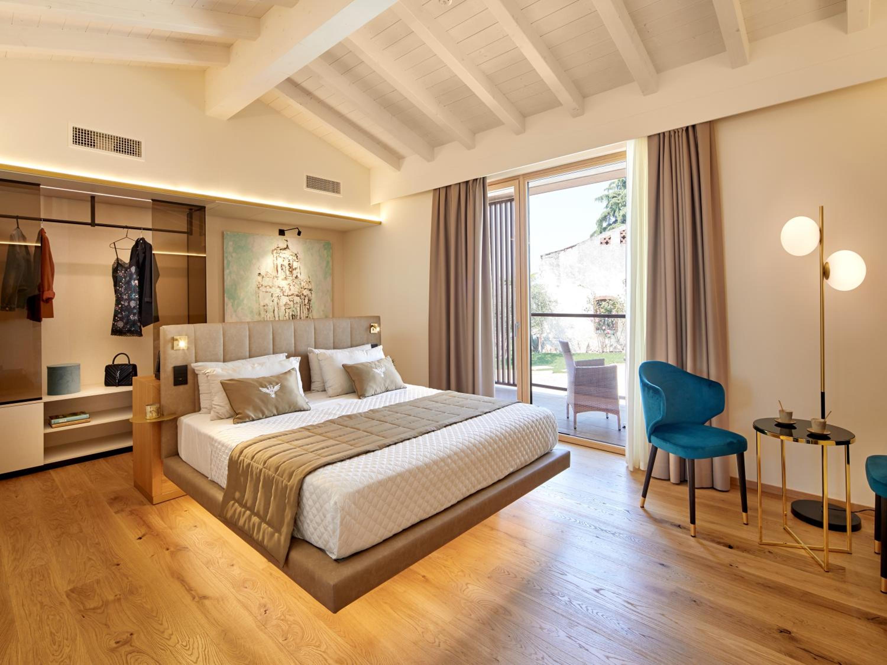 King Suite with Spa Bath