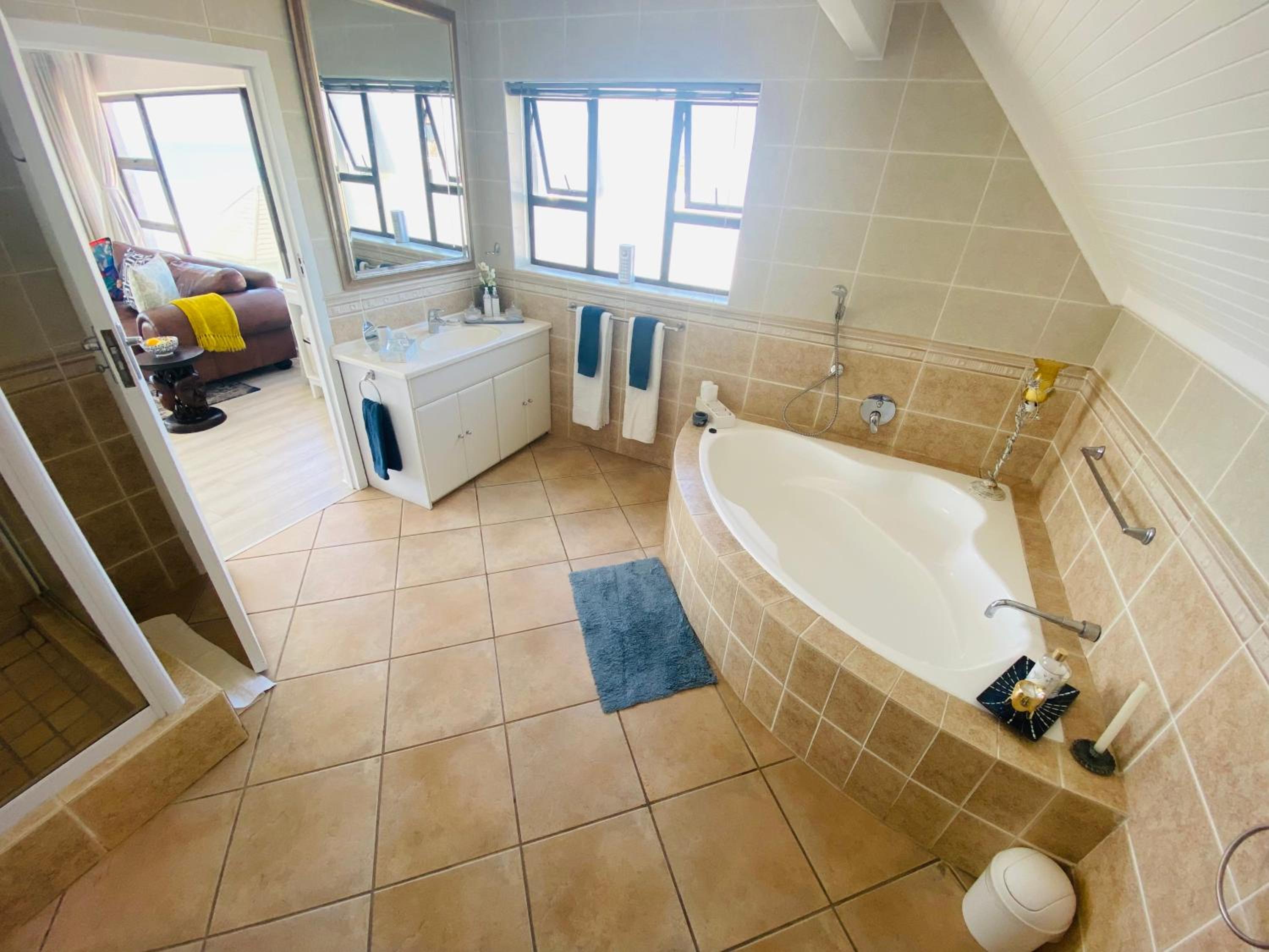 Superior Double or Twin Room with Sea View photo 3