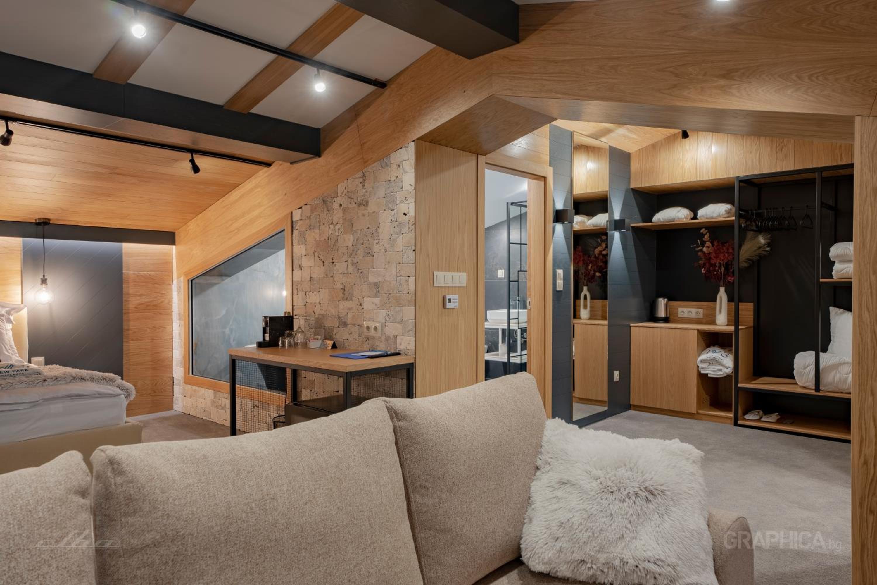 Deluxe Junior Suite