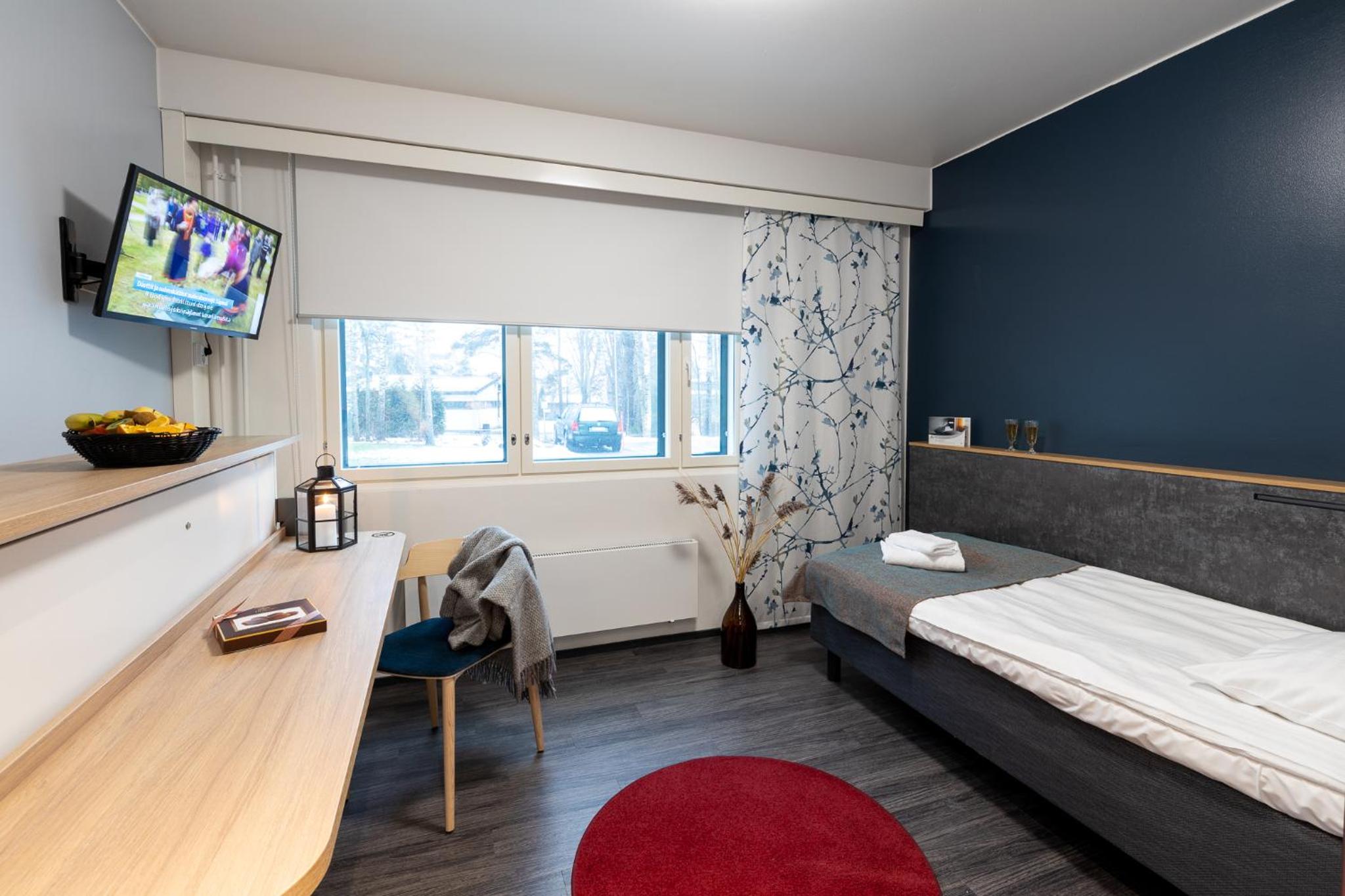 Twin Room - Disability Access photo 3