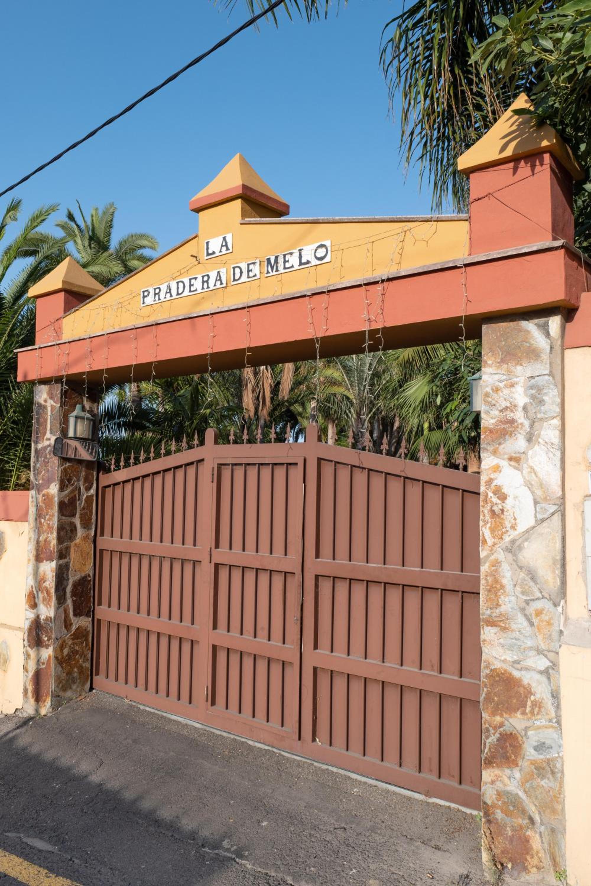 Villa photo 2