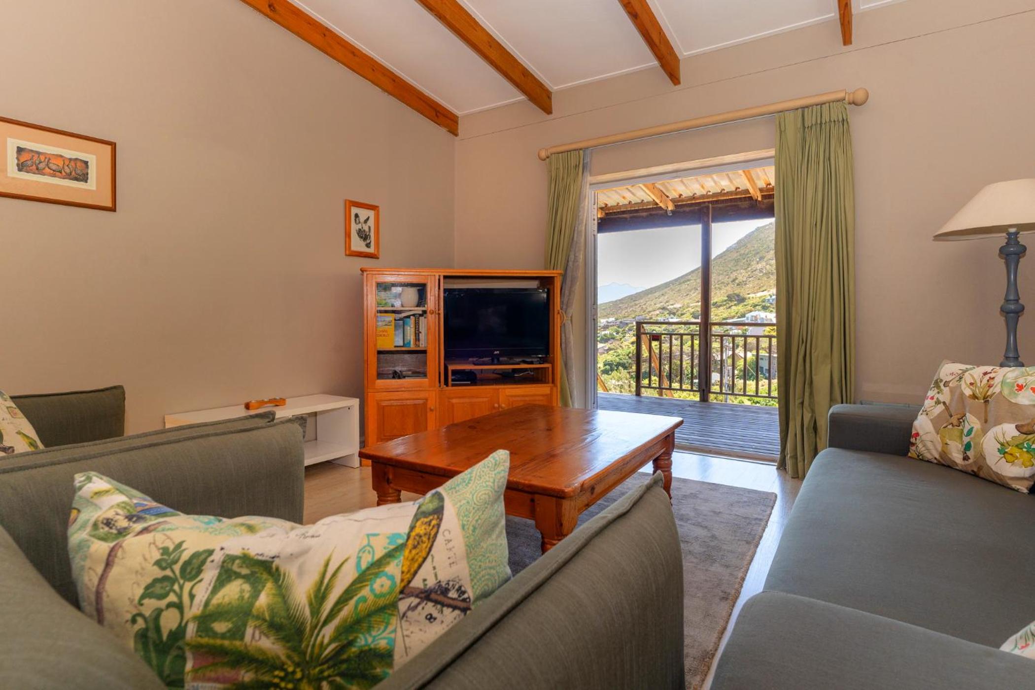 One-Bedroom House photo 1