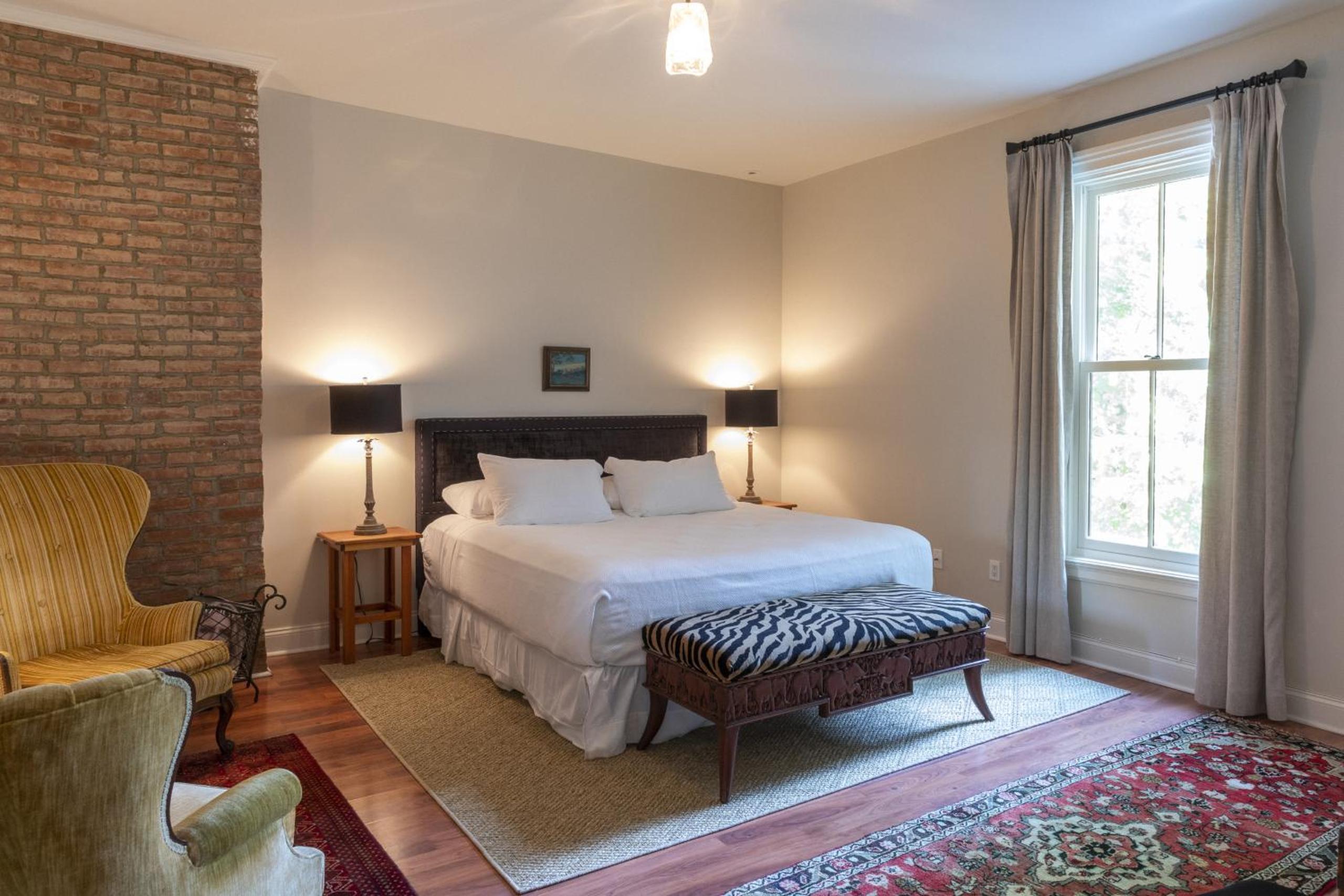 Superior King Room photo 1