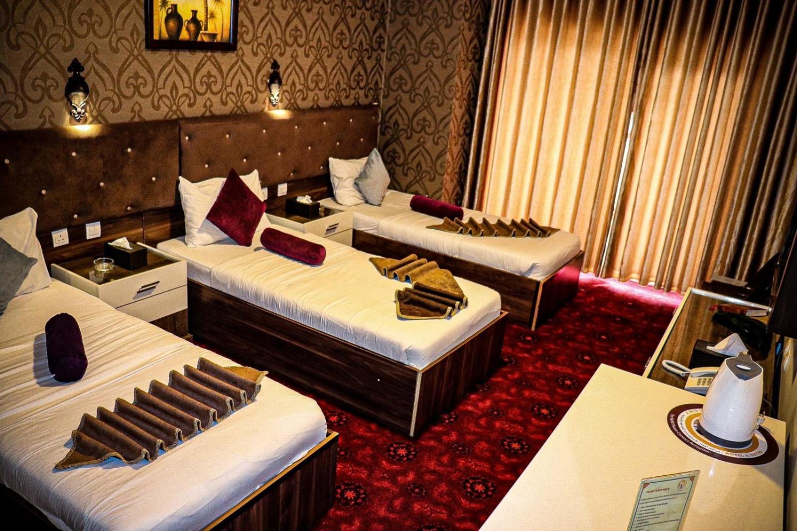 Economy Triple Room