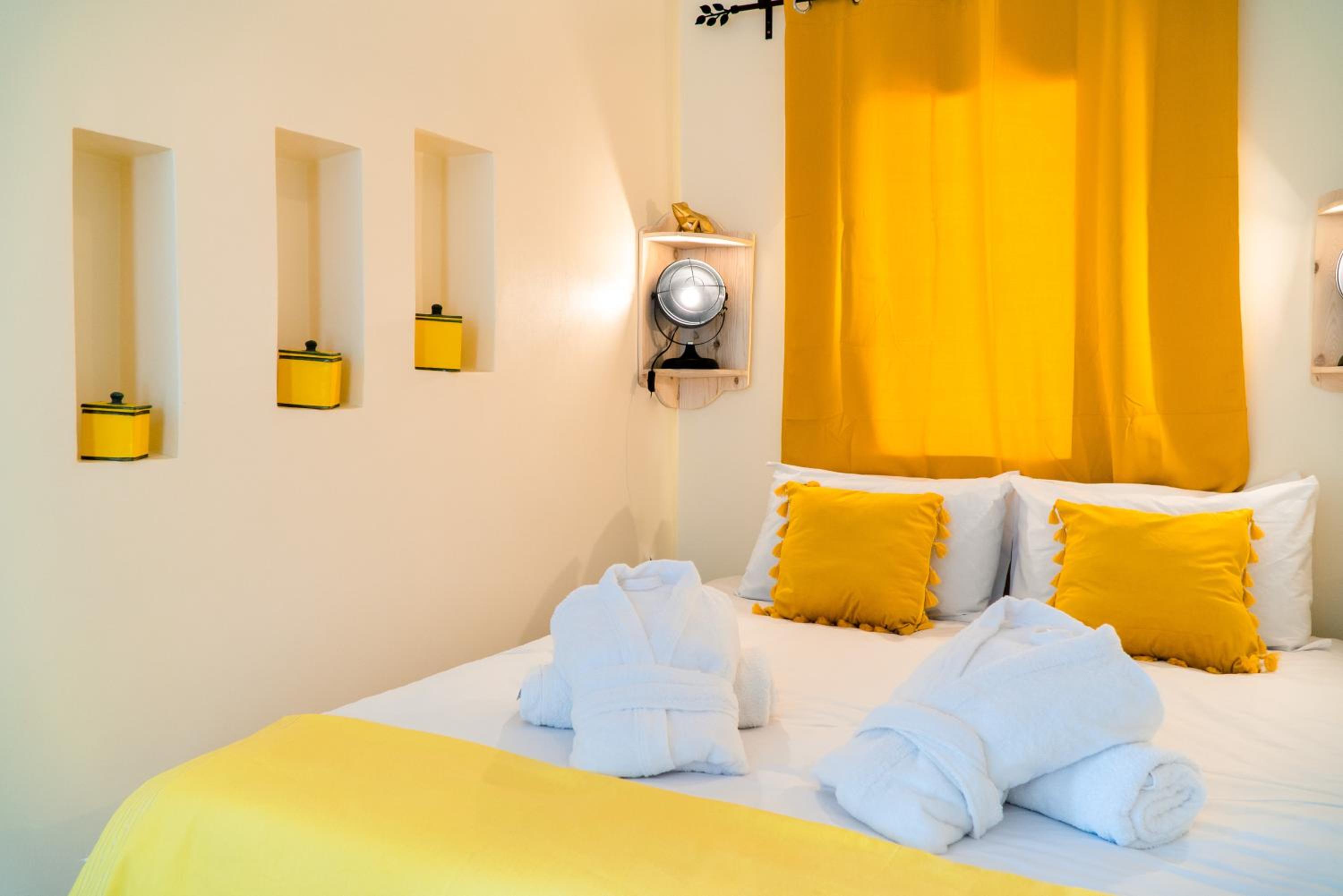 Superior Double or Twin Room photo 3