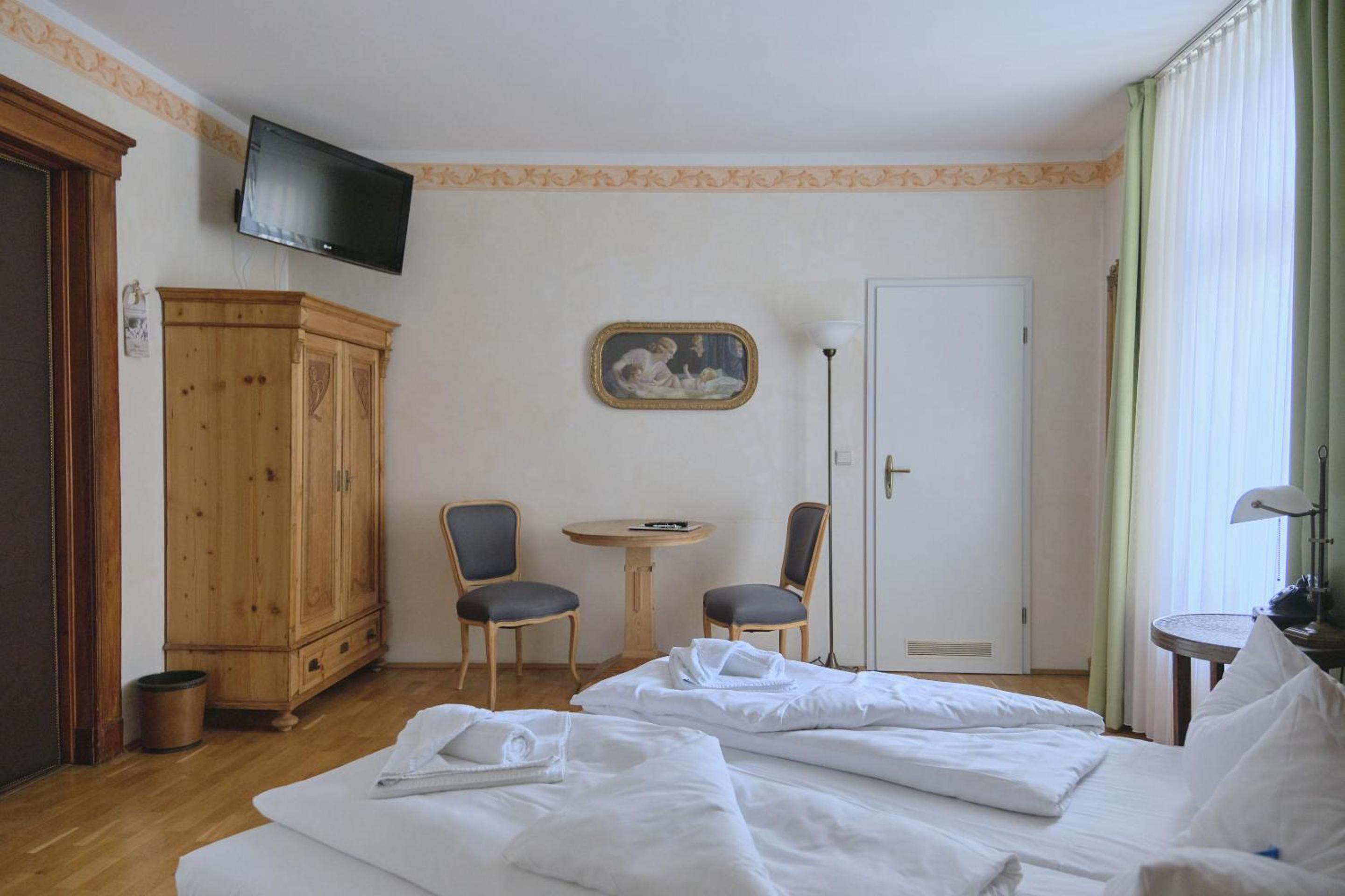 Twin Room in quiet location photo 3