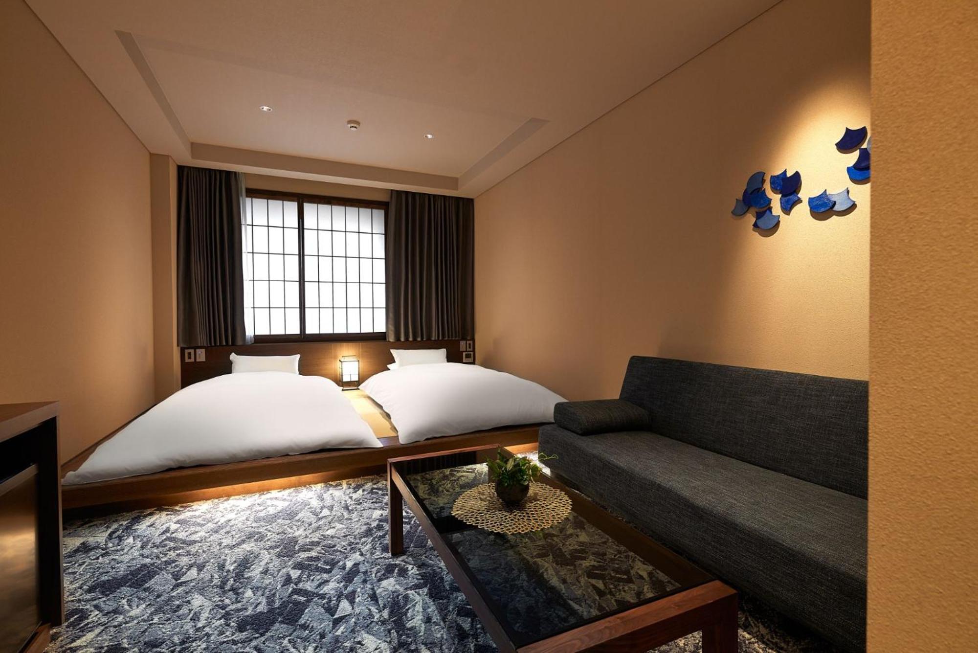 Japanese-Style Room