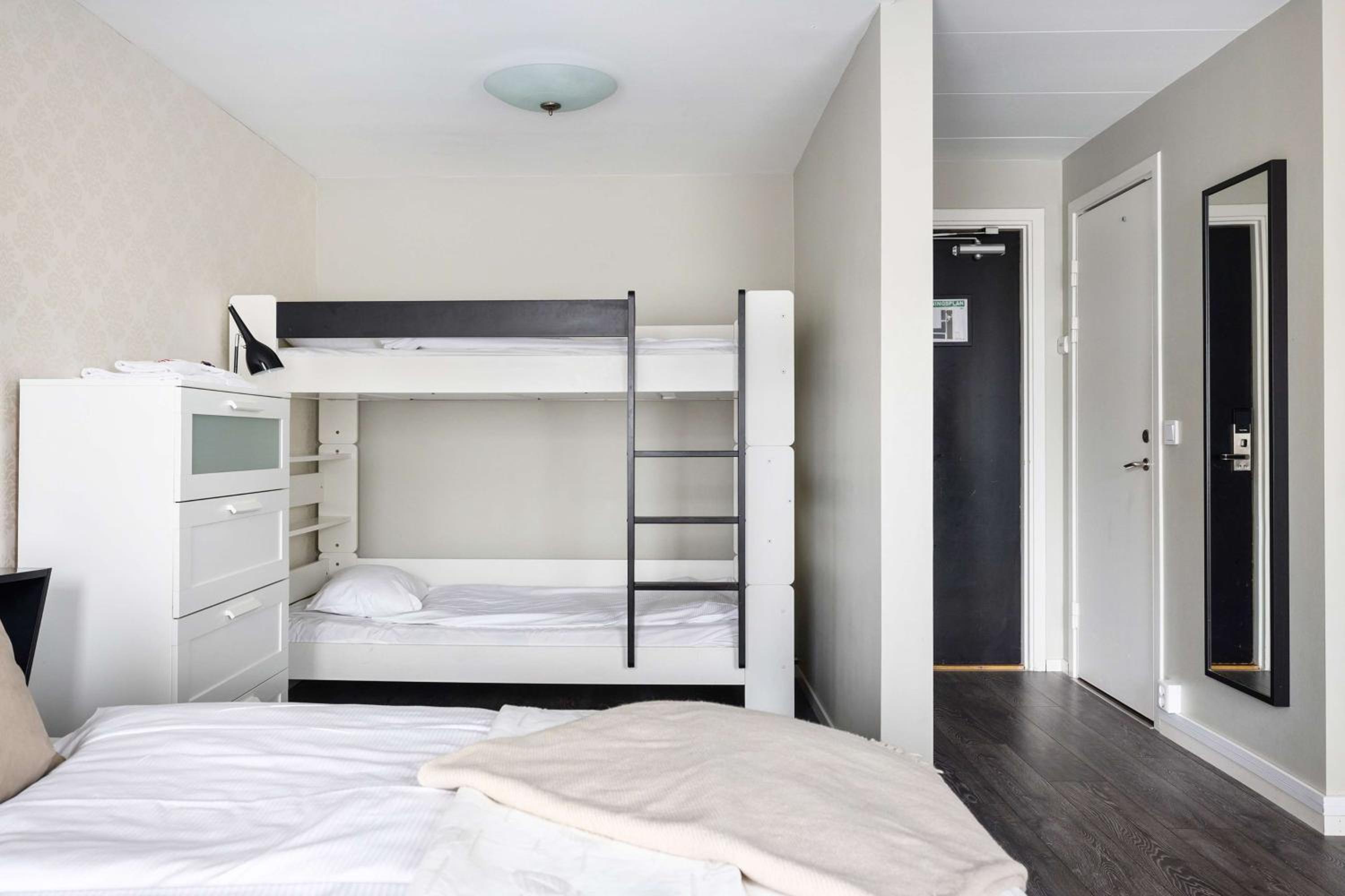 Family Double Room - Photo 2
