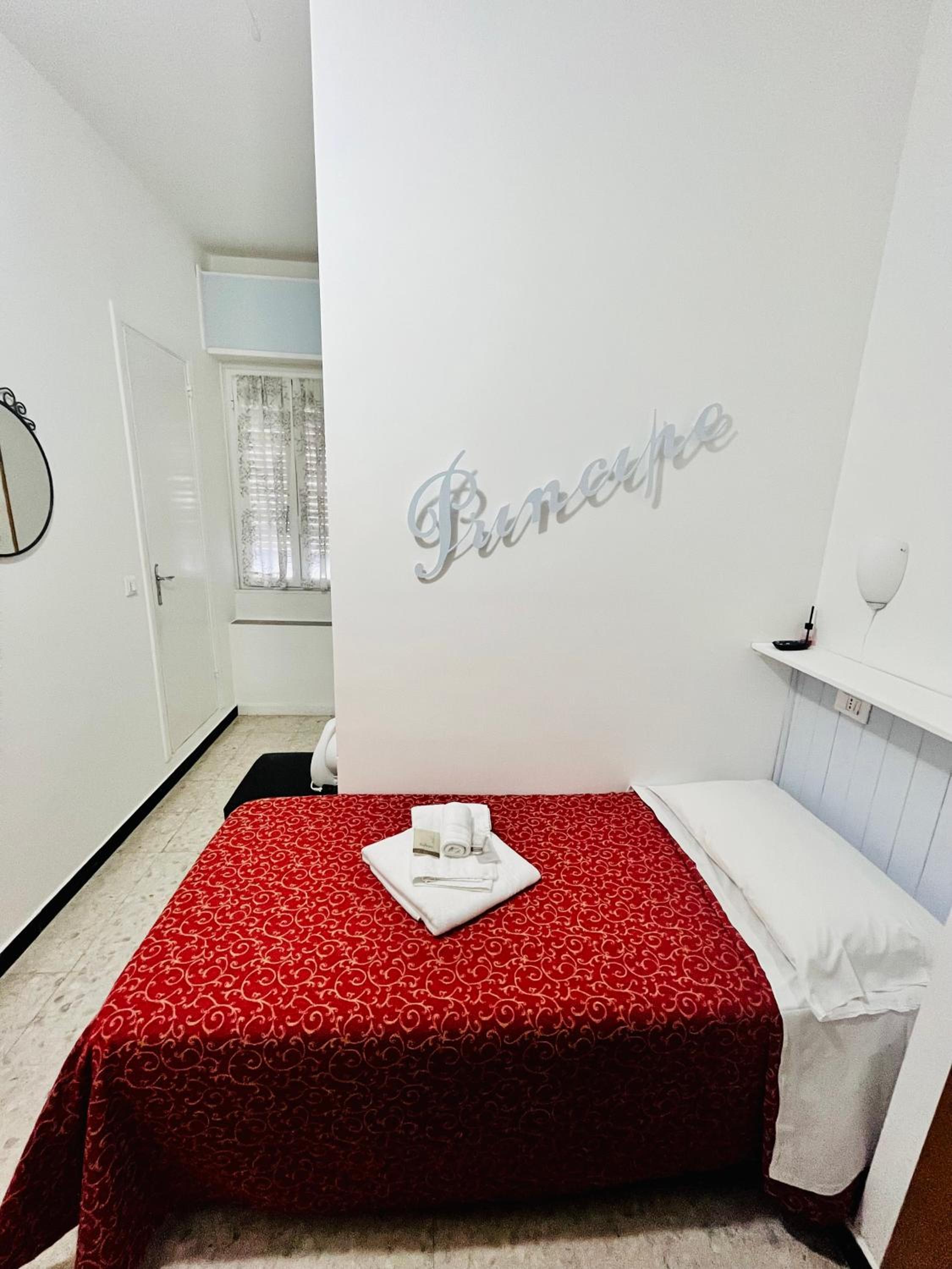 Single Room photo 1