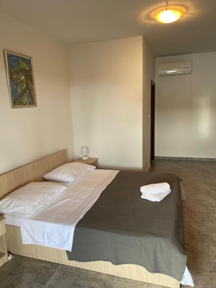 Double Room with Pool View photo 3