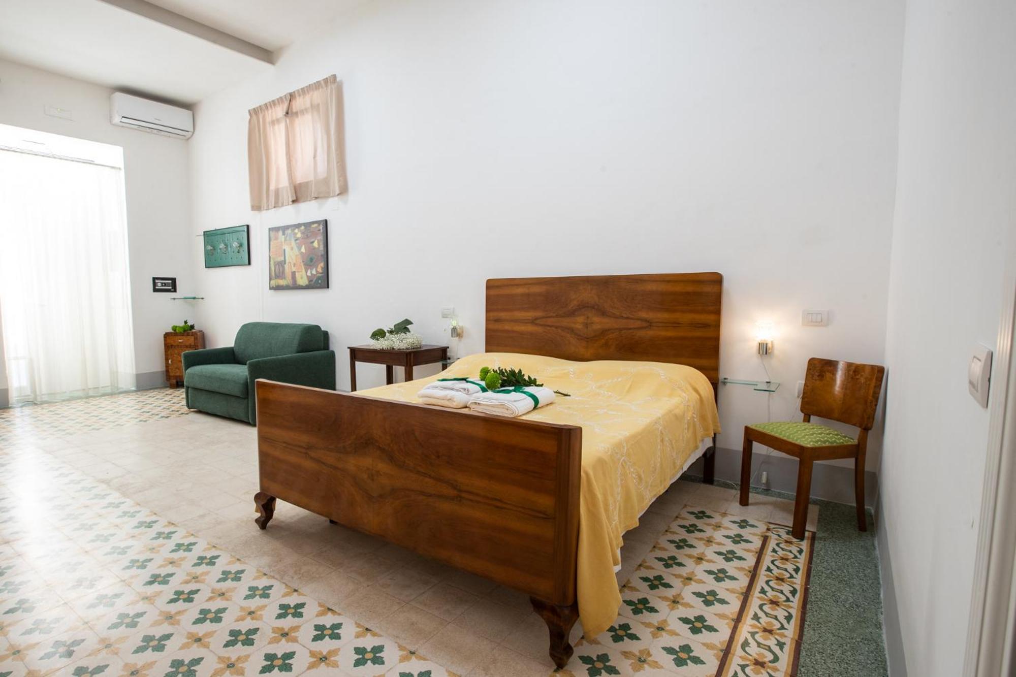 One-Bedroom House