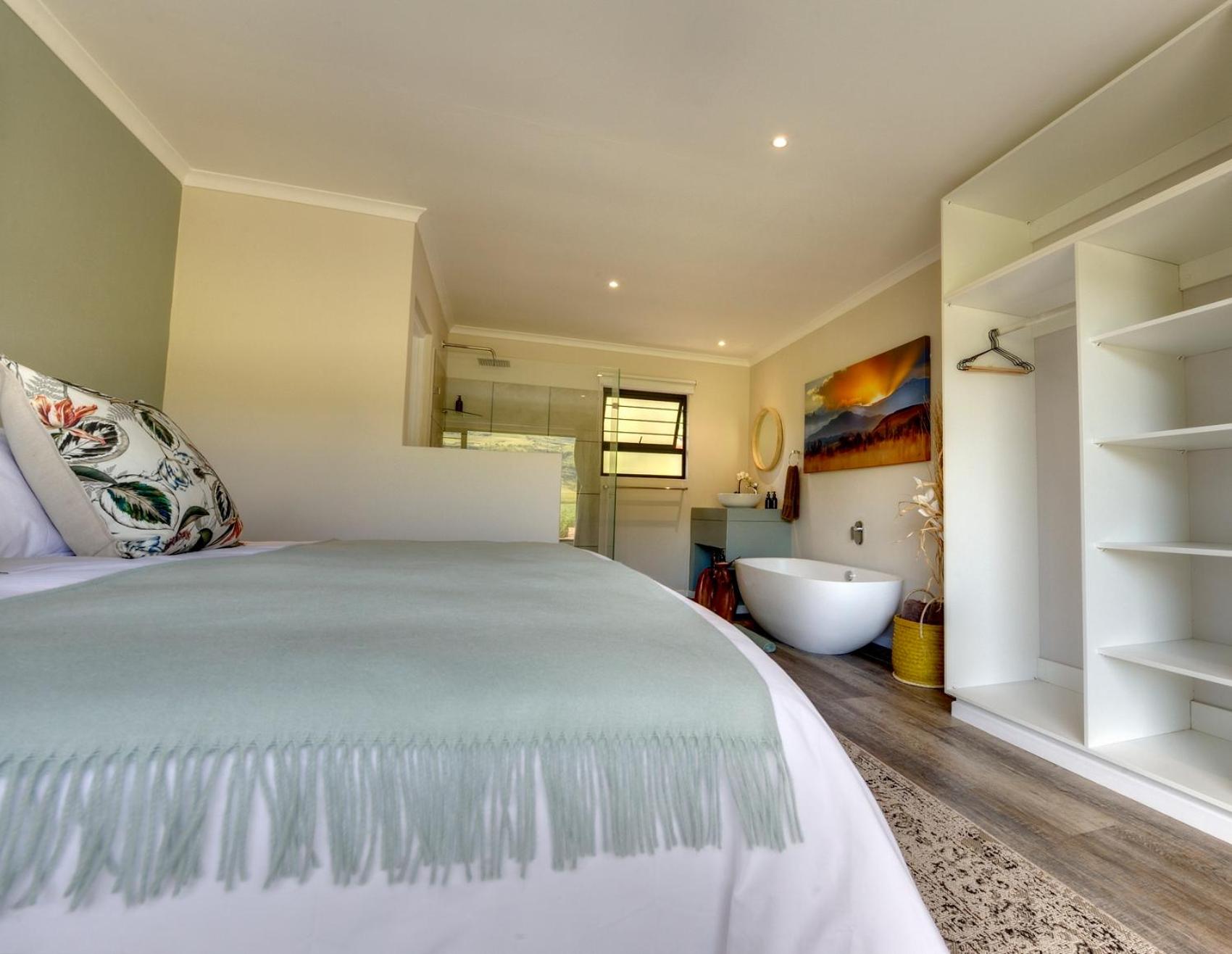 Two-Bedroom Cottage - Photo 9