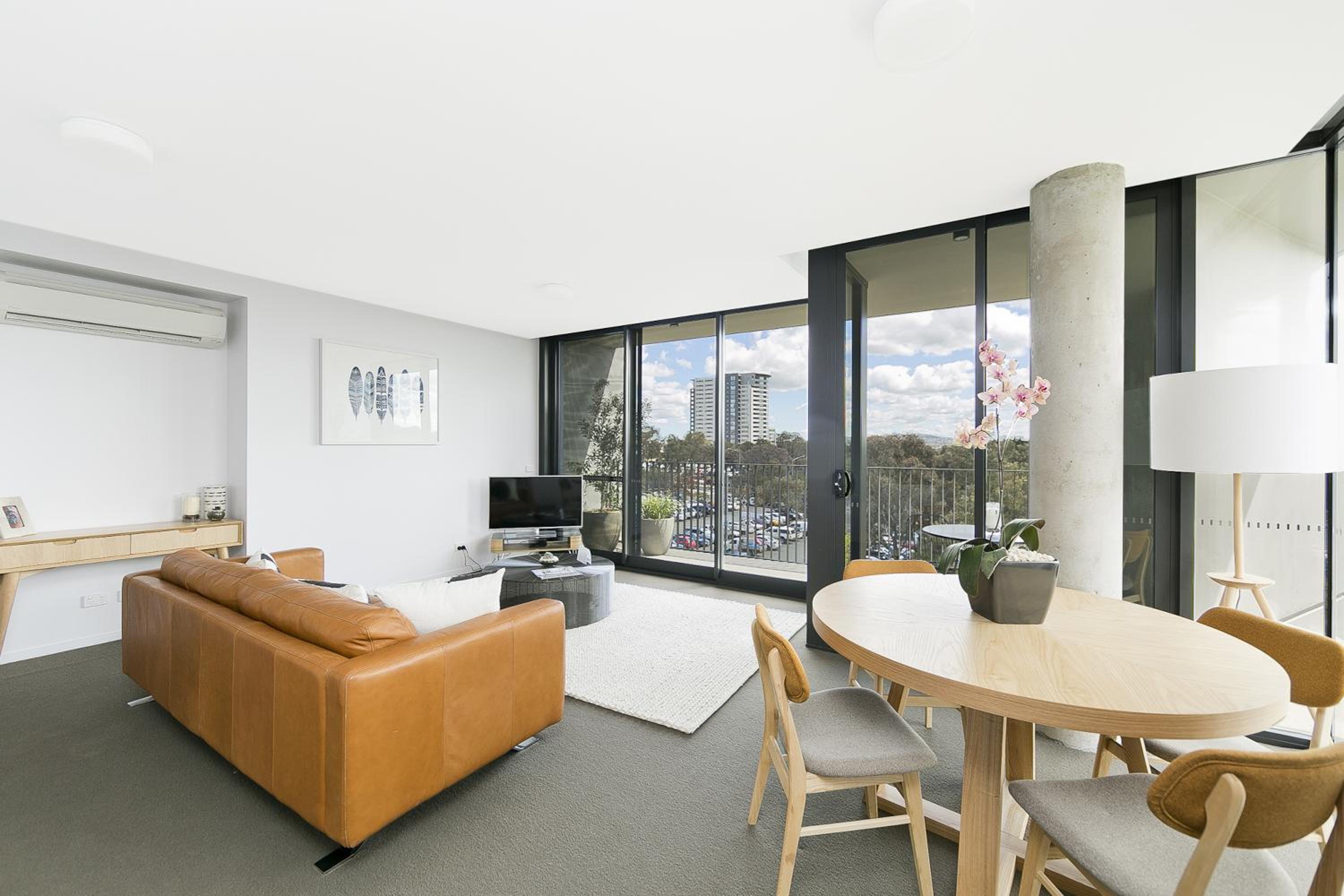Two-Bedroom Apartment with Balcony photo 1