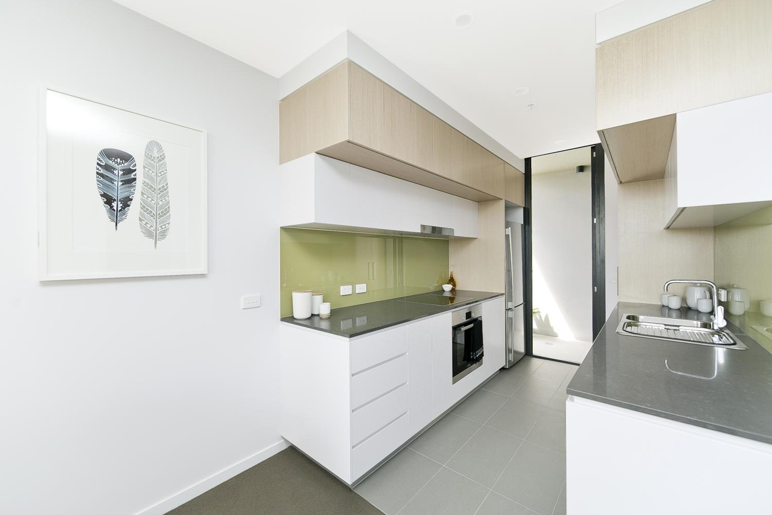 Two-Bedroom Apartment with Balcony photo 2