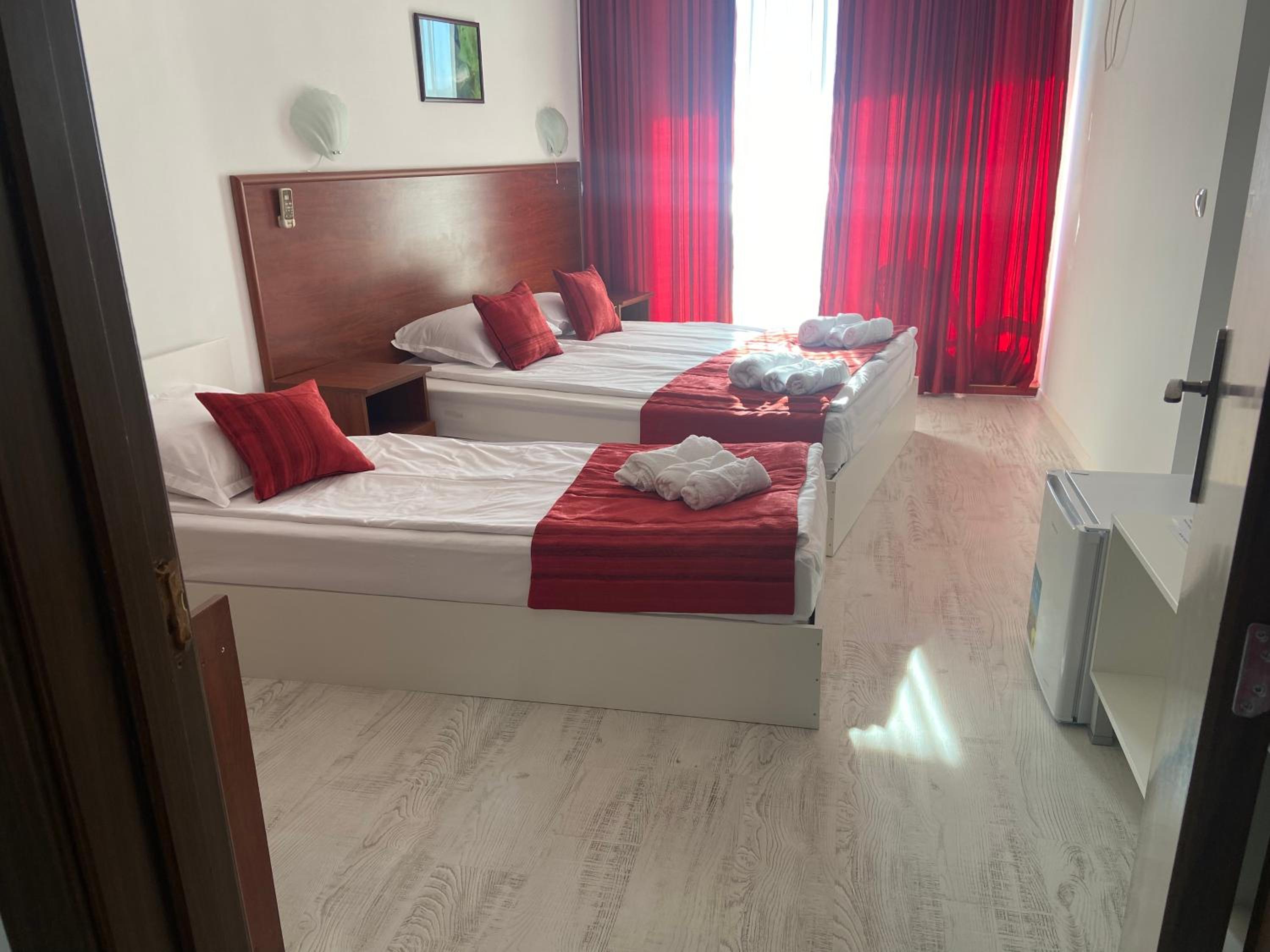 Triple Room with Sea View photo 2