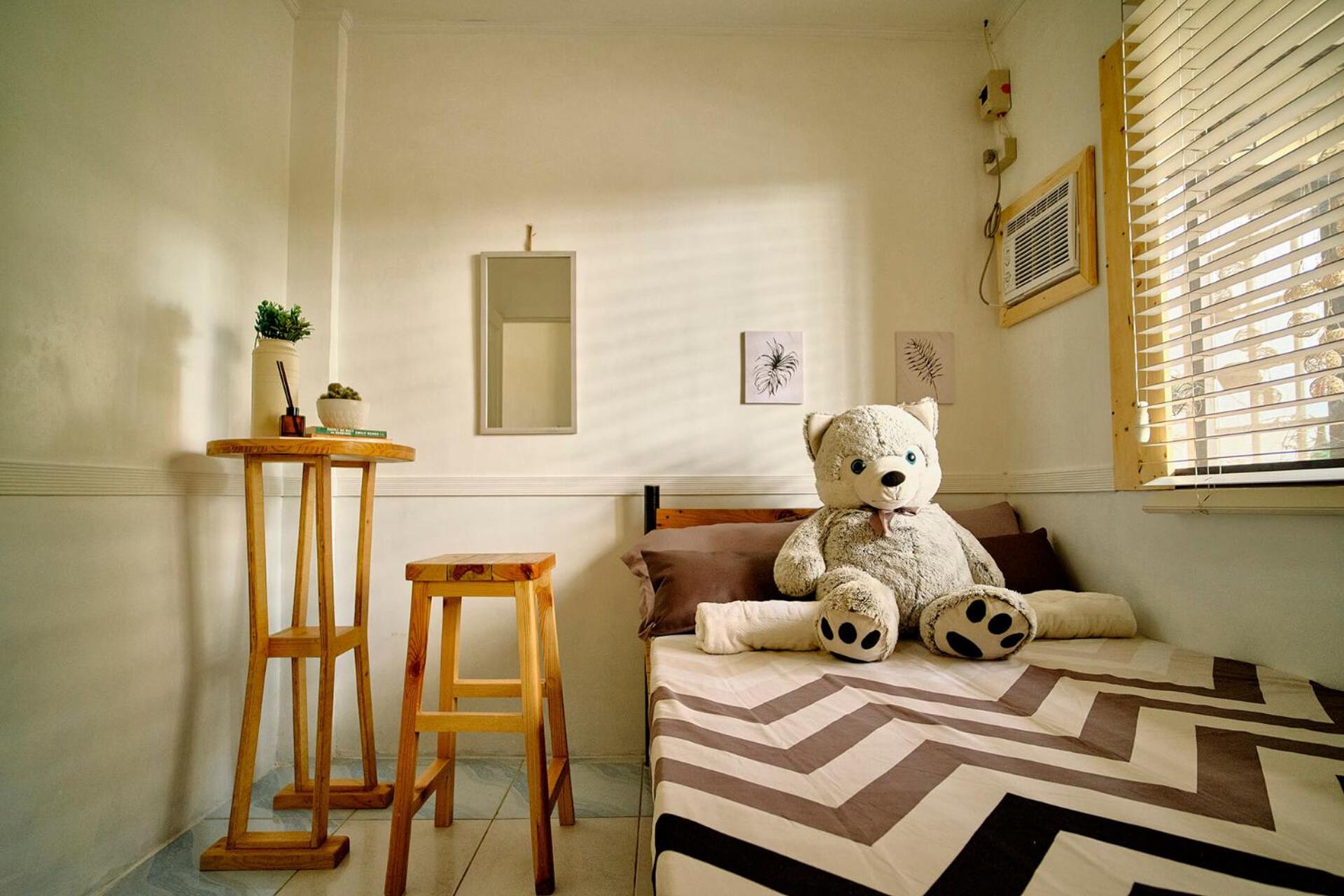 Double Room with Shared Bathroom photo 3