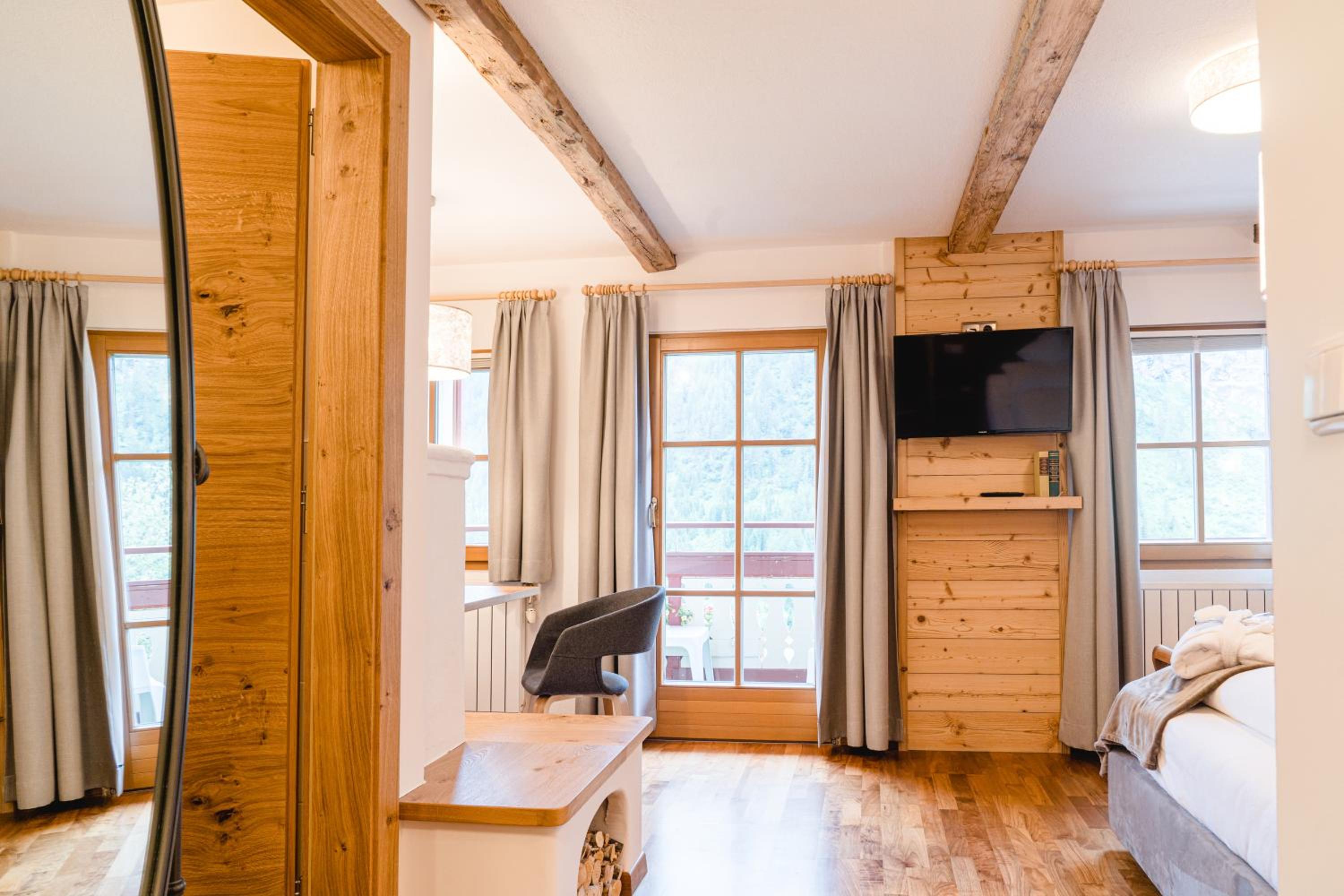Budget Double Room photo 1