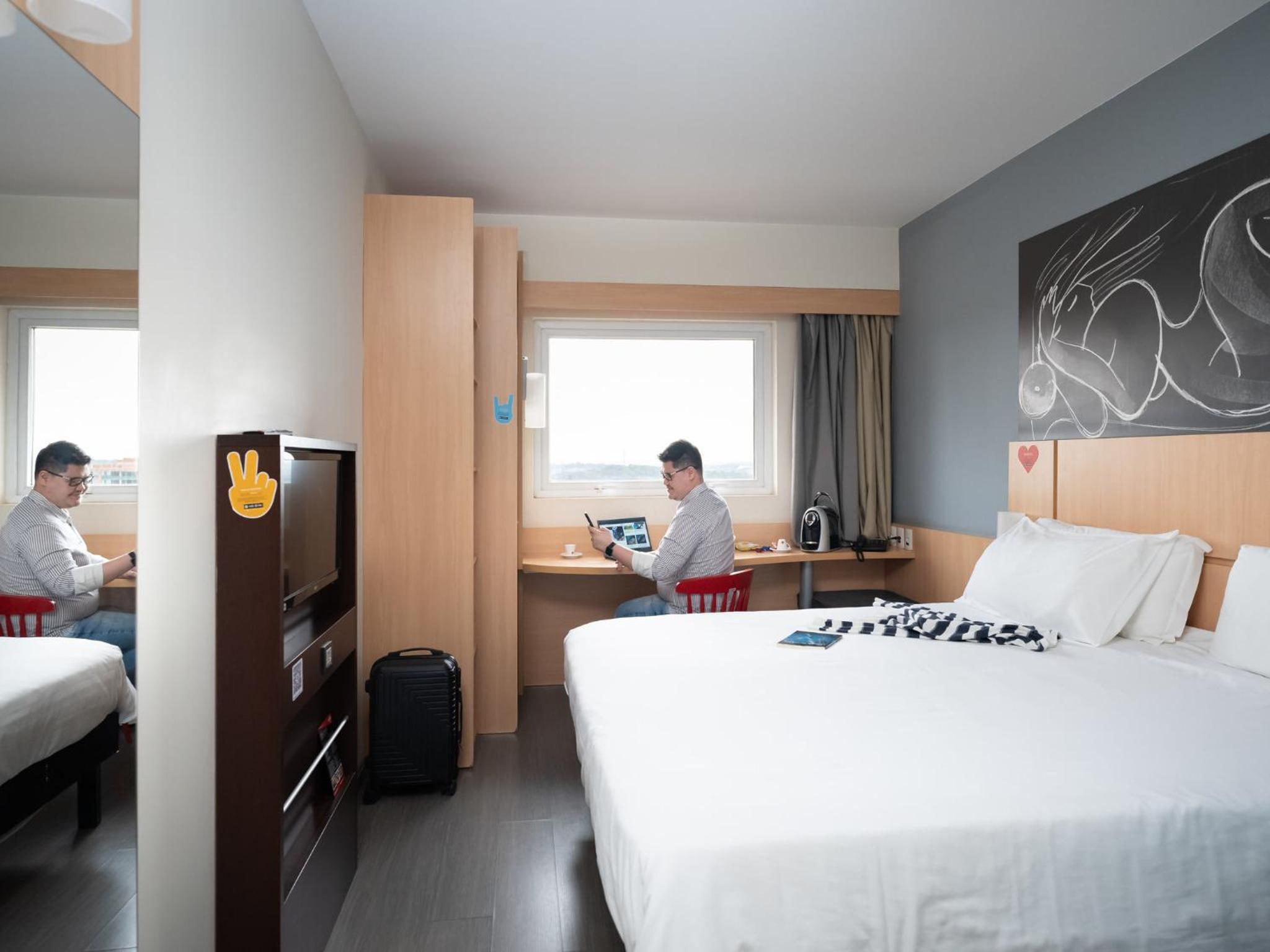 Superior King Room photo 1